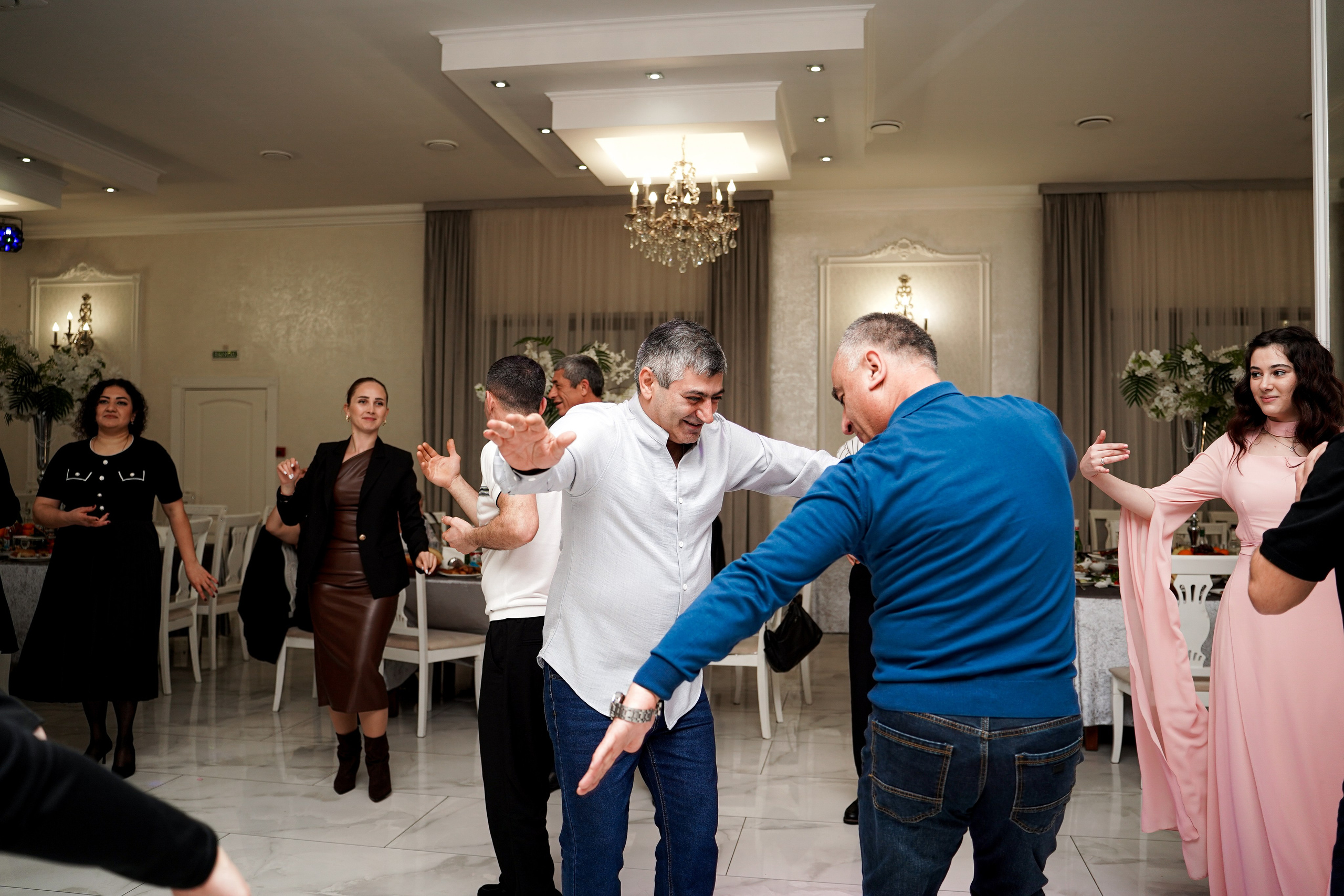 Сватовство. Свадебный фотограф в Ростове-на-Дону. Таинство Крещения и Венчания, семейные фотосессии. Алёна Чёботова