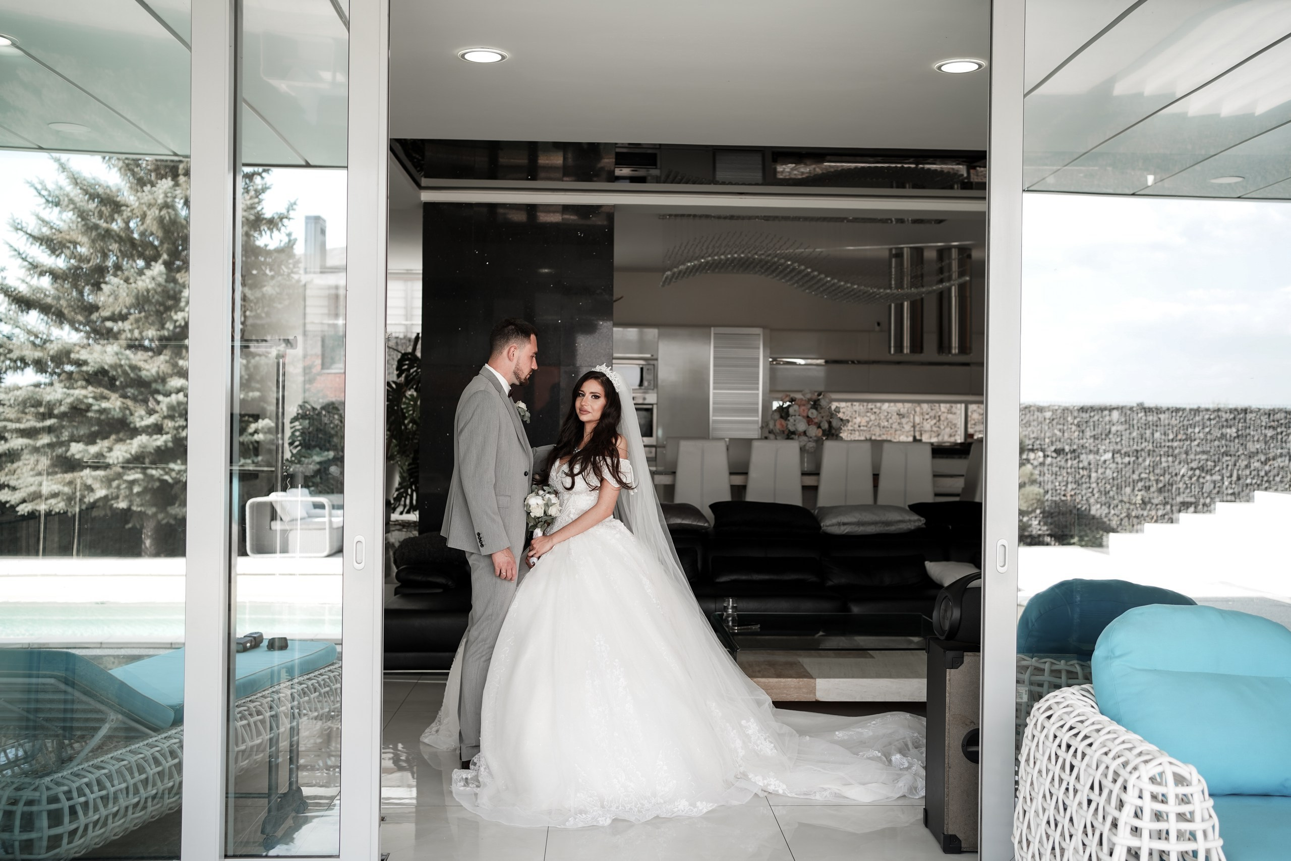 Фотосессия на Вилле Рублева. Фотограф Ростов-на-Дону. Екатерина и Юрий. Свадебный фотограф в Ростове-на-Дону. Таинство Крещения и Венчания, семейные фотосессии. Алёна Чёботова