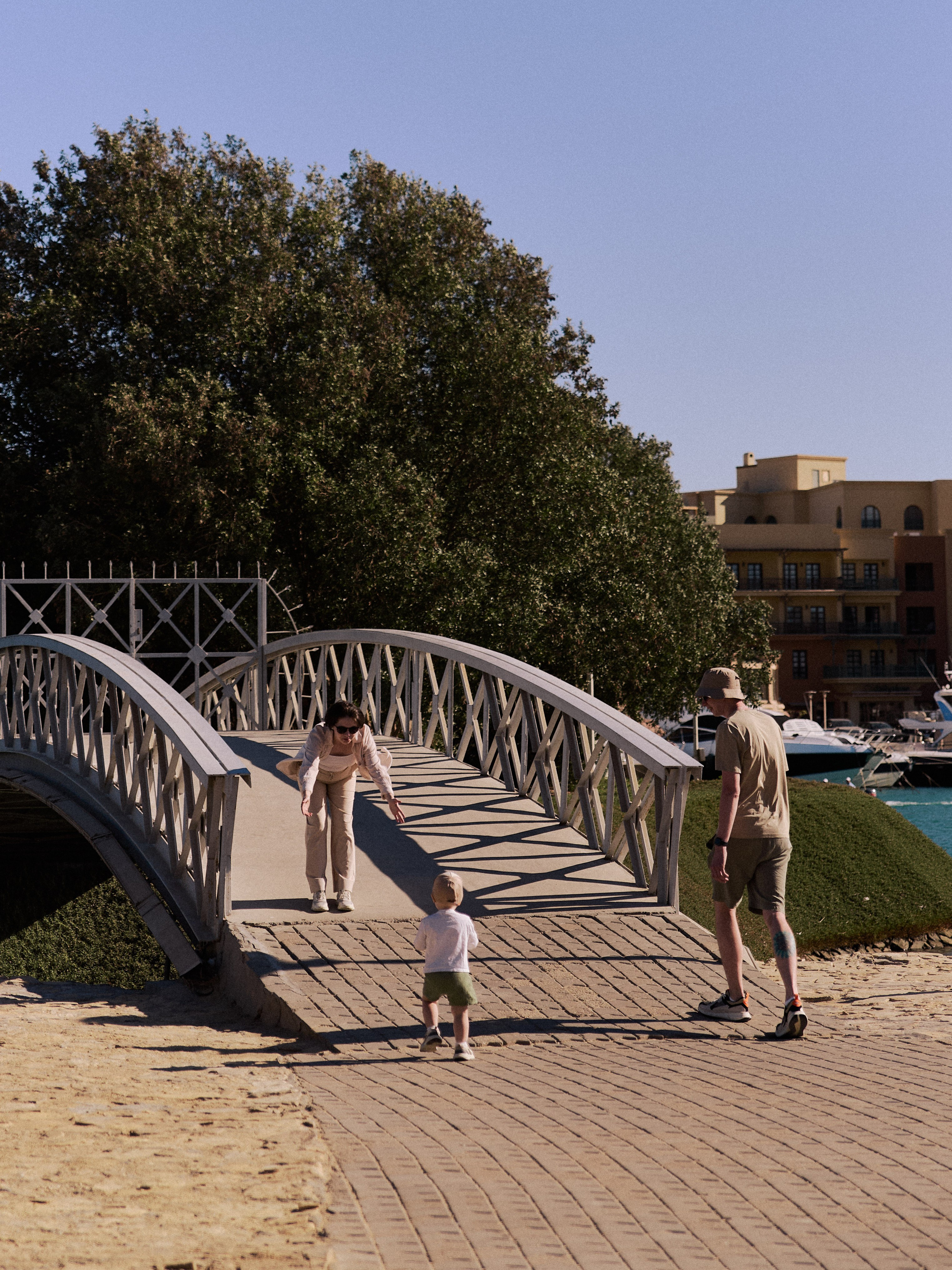 Позы для семейных и групповых съёмок. Jorgis Talè — photographer, kind person, teacher of arts and other mag