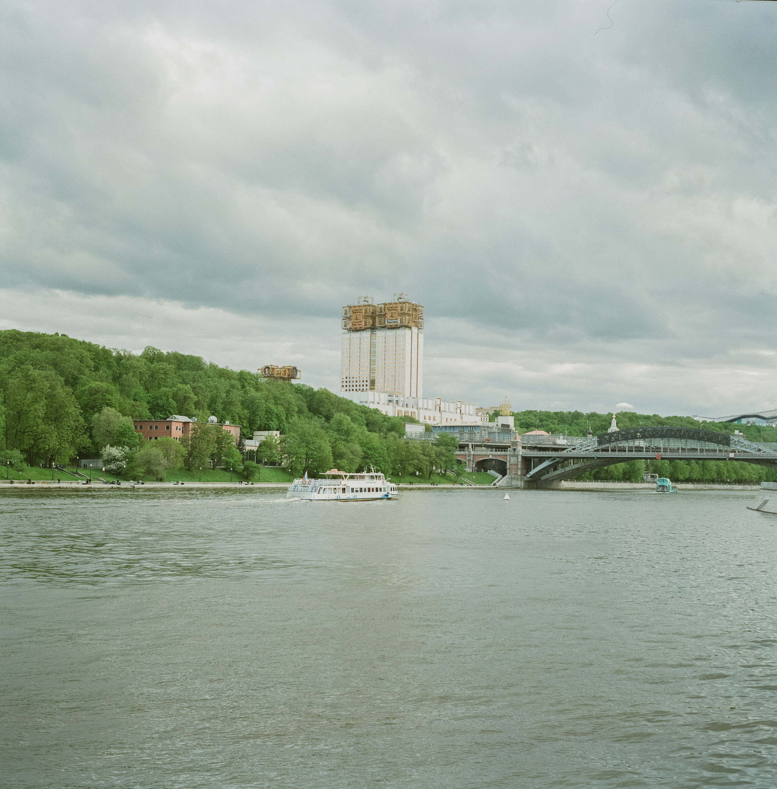 Фрунзенская набержная | Super Fujica-6 | Fujicolor Pro 400H