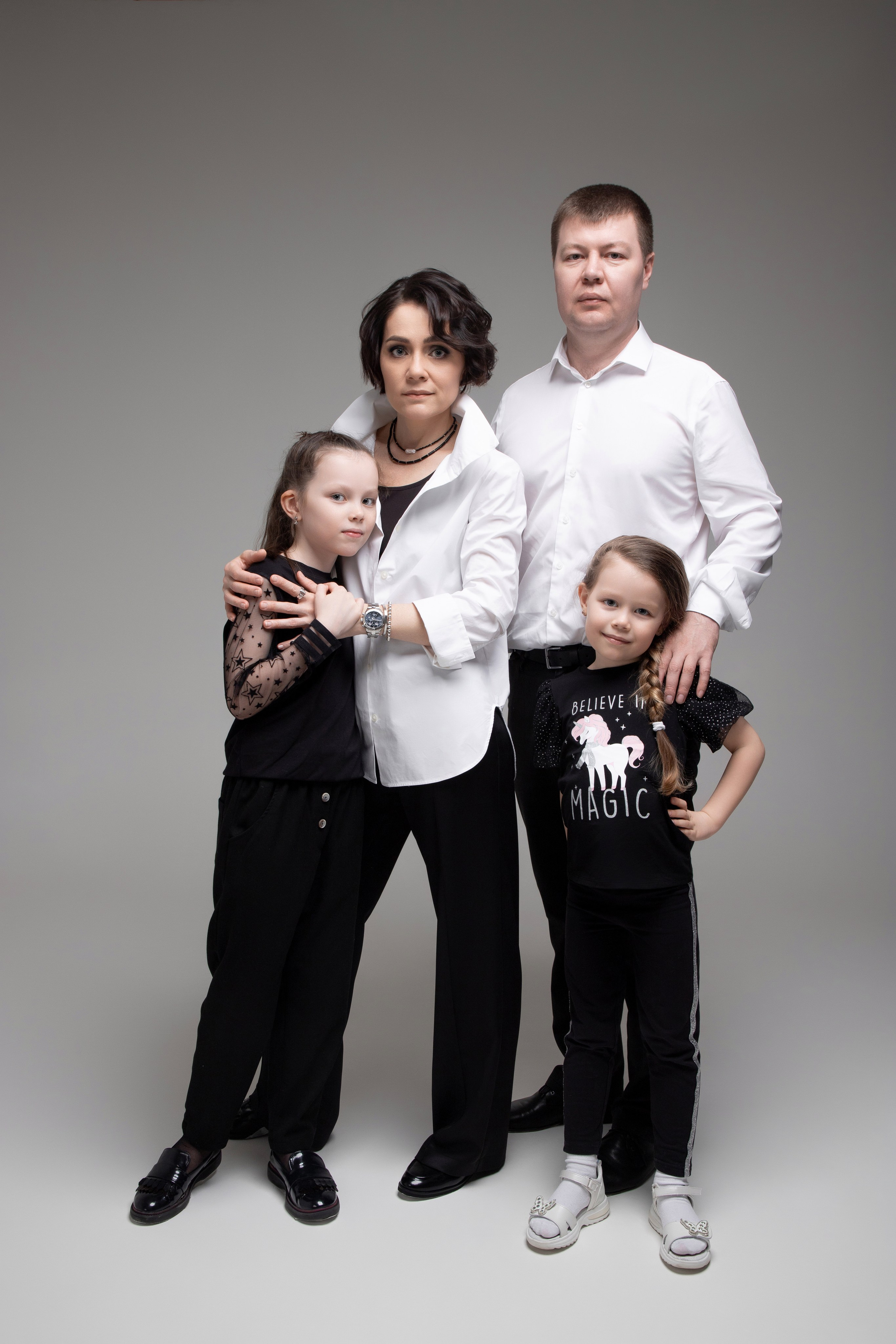 Алексей, Елена, Кристина и Арина. Фотограф Денис Лесковский (Тюмень)