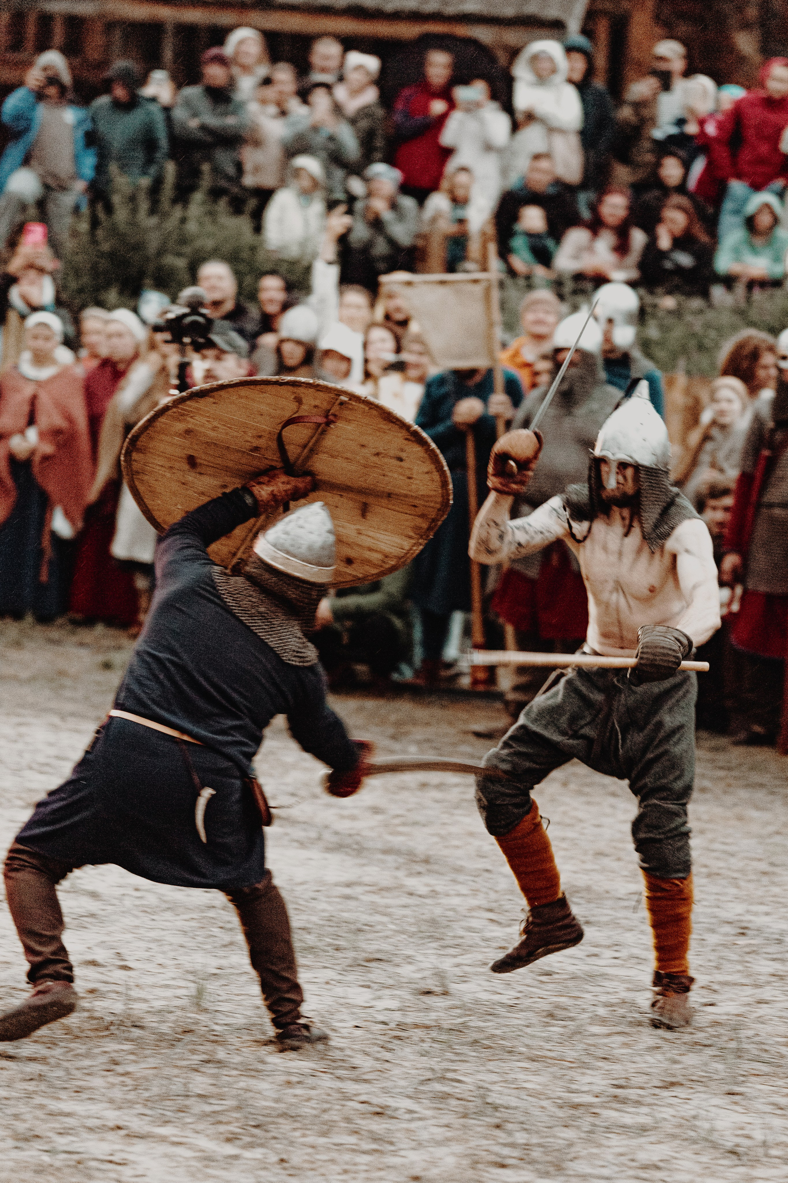 Фестиваль «Абалакское поле» XVI. Арт-фотограф Крис Л. в Тобольске: портрет, семейные, свадьбы