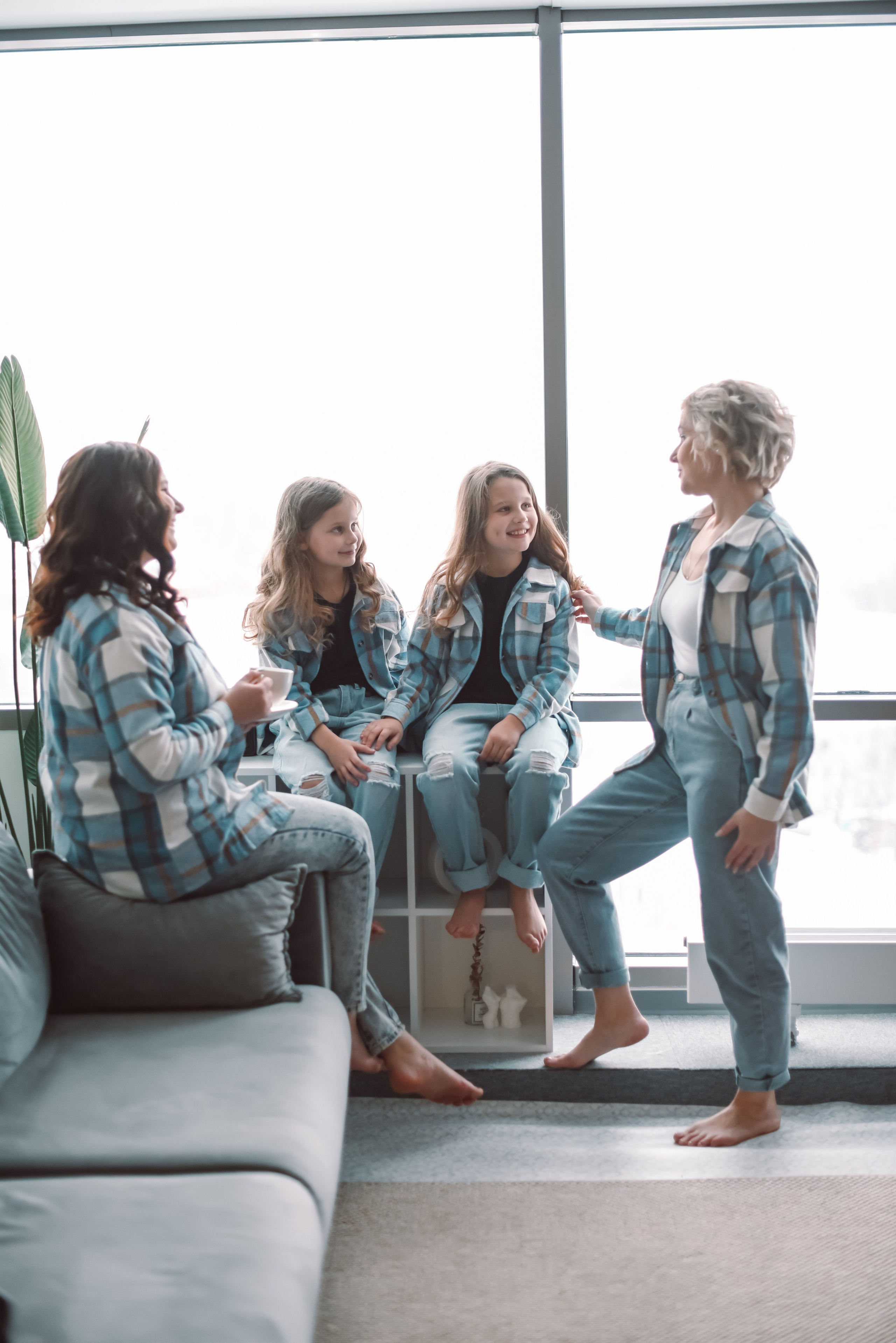 Мама с дочерьми. Семейный и детский фотограф во Фрязино, Ивантеевке и Щелково Матвеева