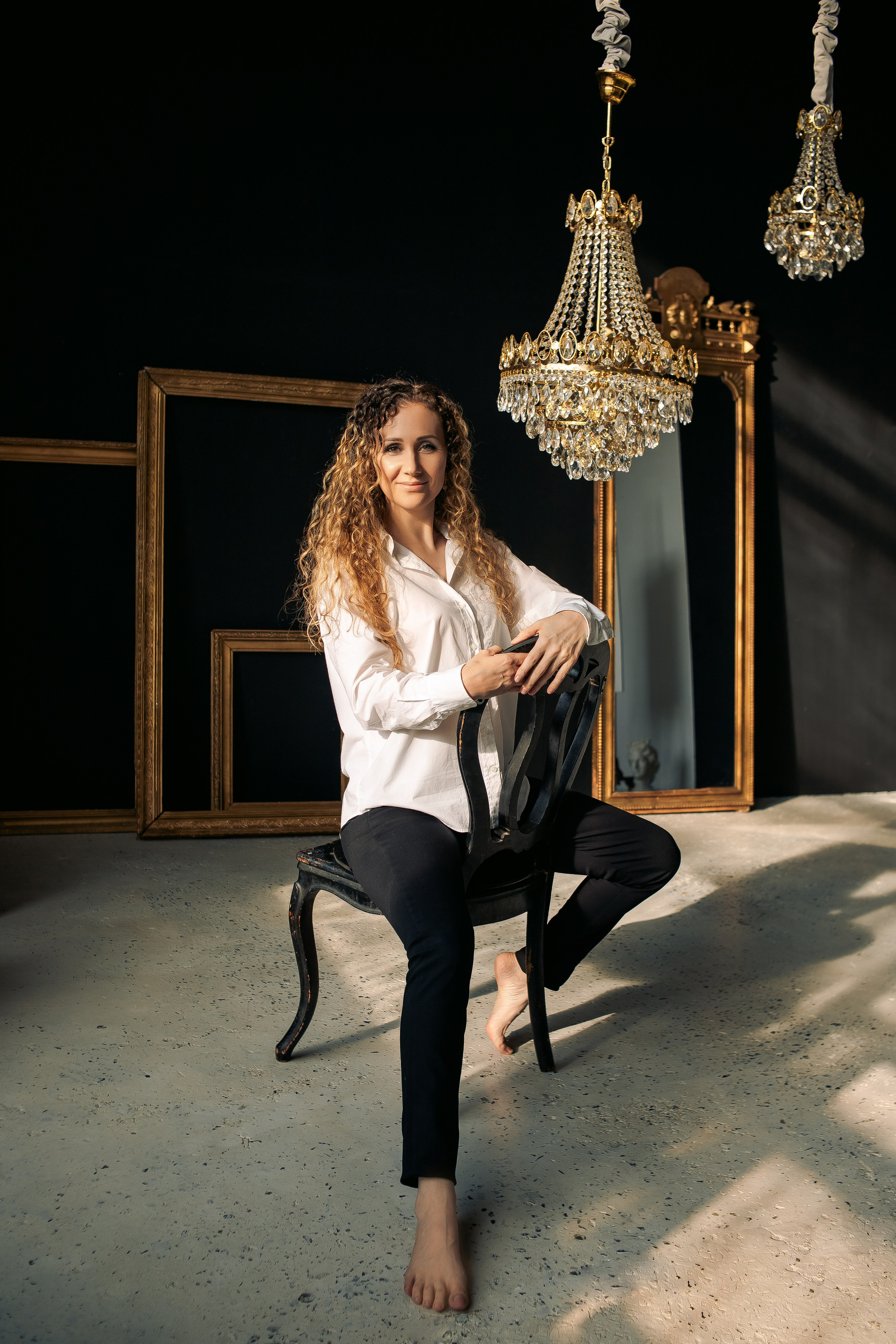 Семейная фотосессия взрослой дочки и мамы в студии. Фотограф в Санкт-Петербурге, Анна Скворцова