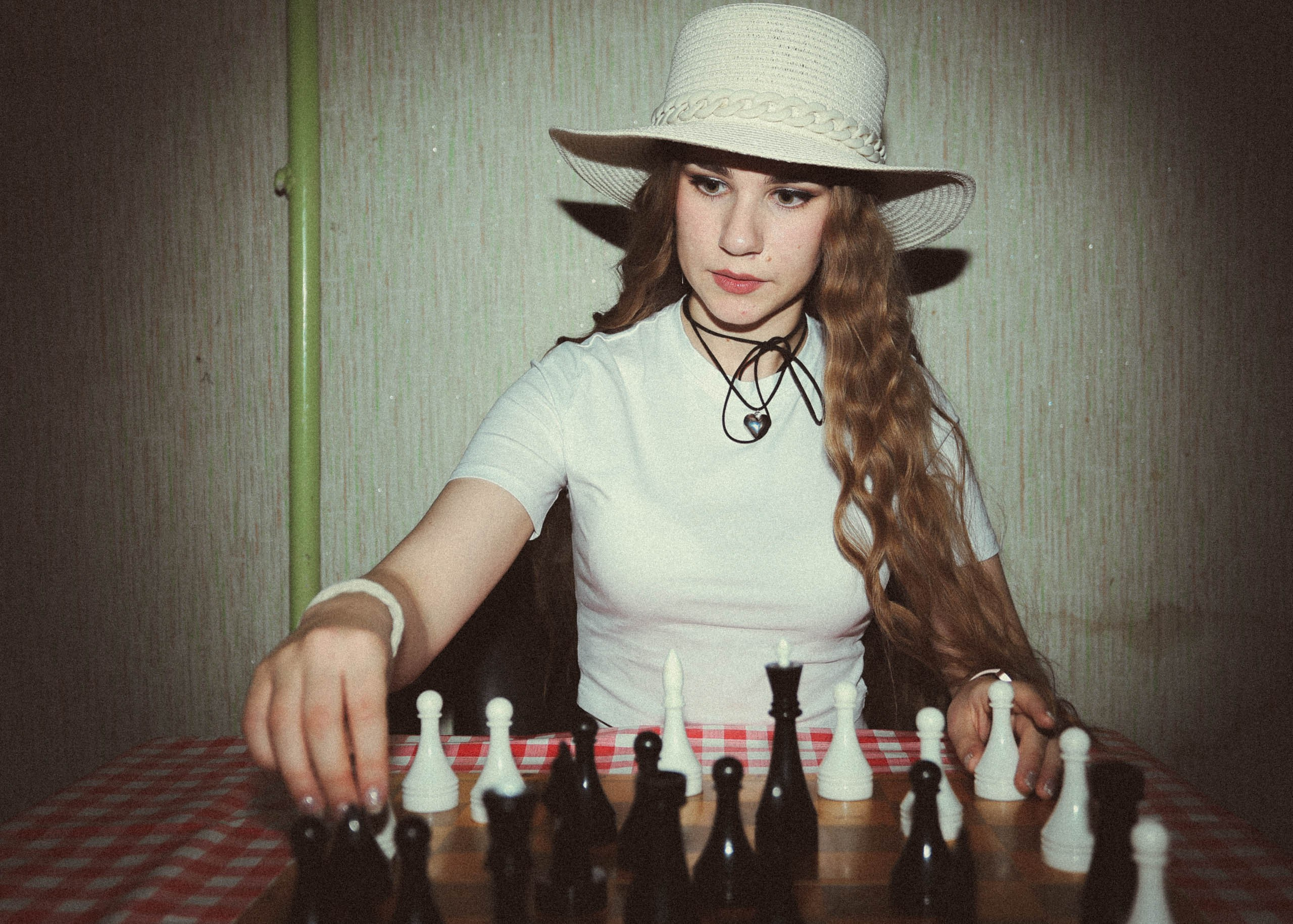 Две девицы. Фотомастерская Андрея Закоморного