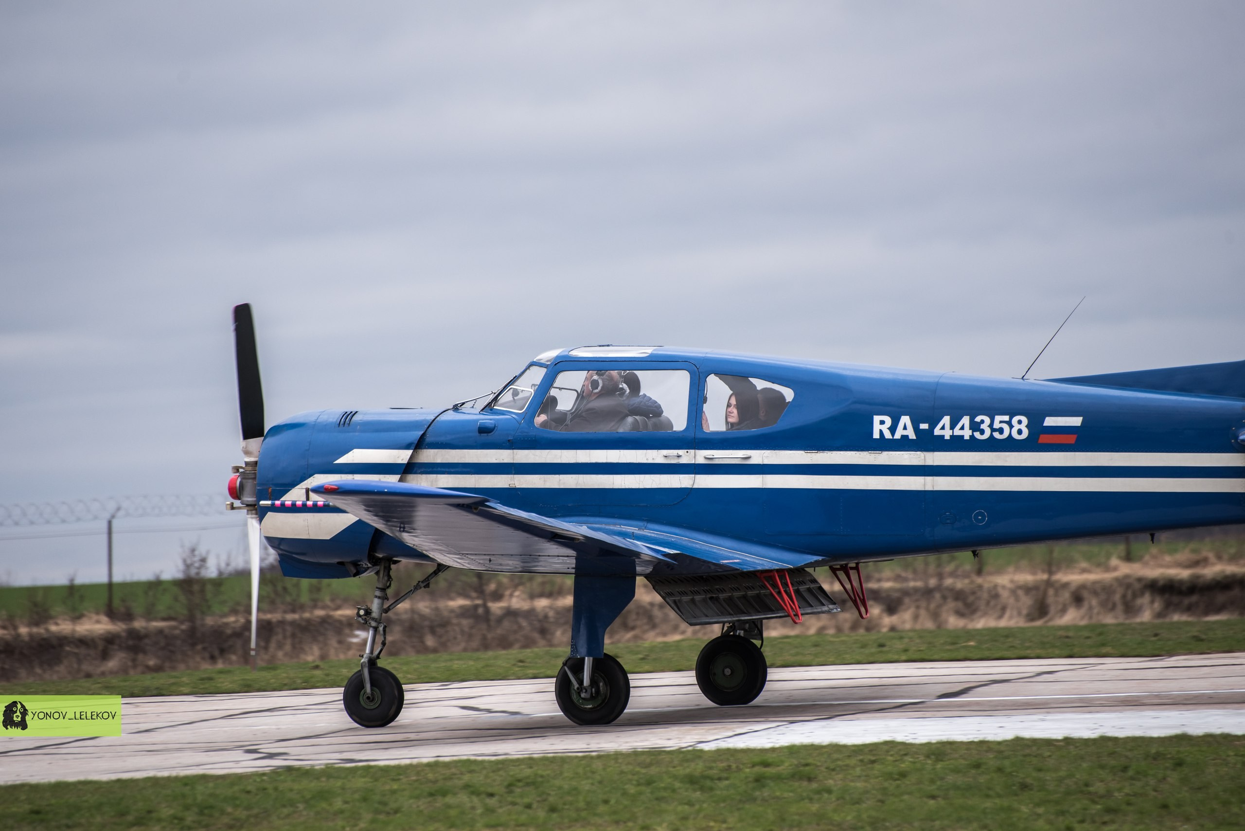 Полеты на Як 18Т. Высший пилотаж | 22.04.2018. Галерея Фантим