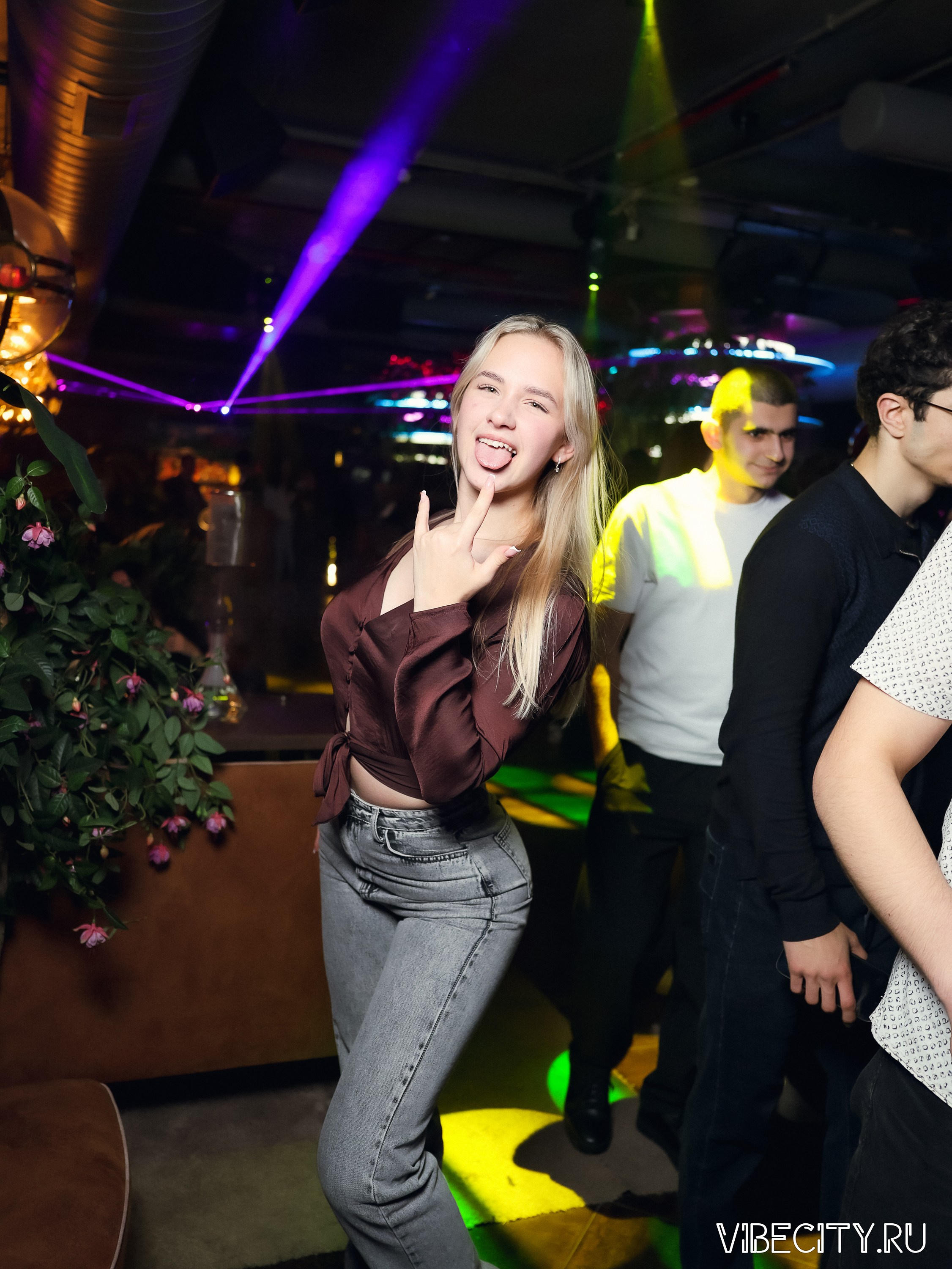 DOUBLE U. VIBECITY.RU Вайб Сити Ру Фоторепортажи Фотоотчеты Калининград