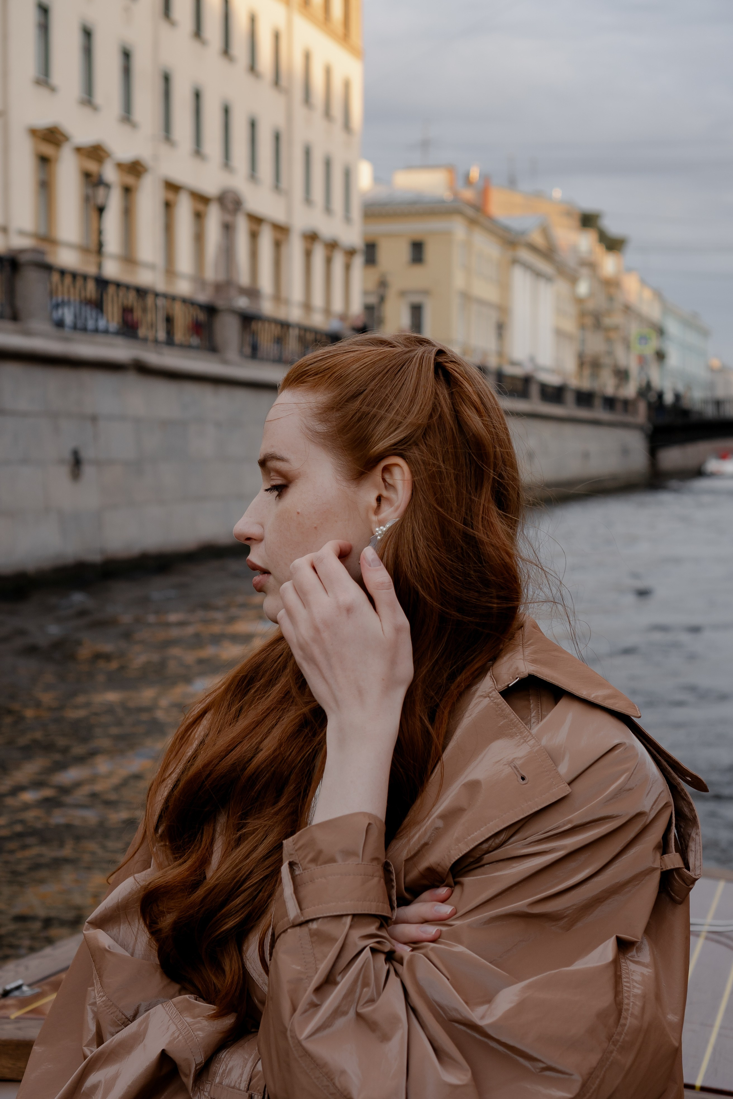 СВАДЕНБНАЯ СЬЕМКА НА КАТЕРЕ ПО КАНАЛАМ САНКТ-ПЕТЕРБУРГА И В АКВАТОРИИ НЕВЫ. Профессиональный фотограф, Санкт-Петербург — Виктория Богомолова