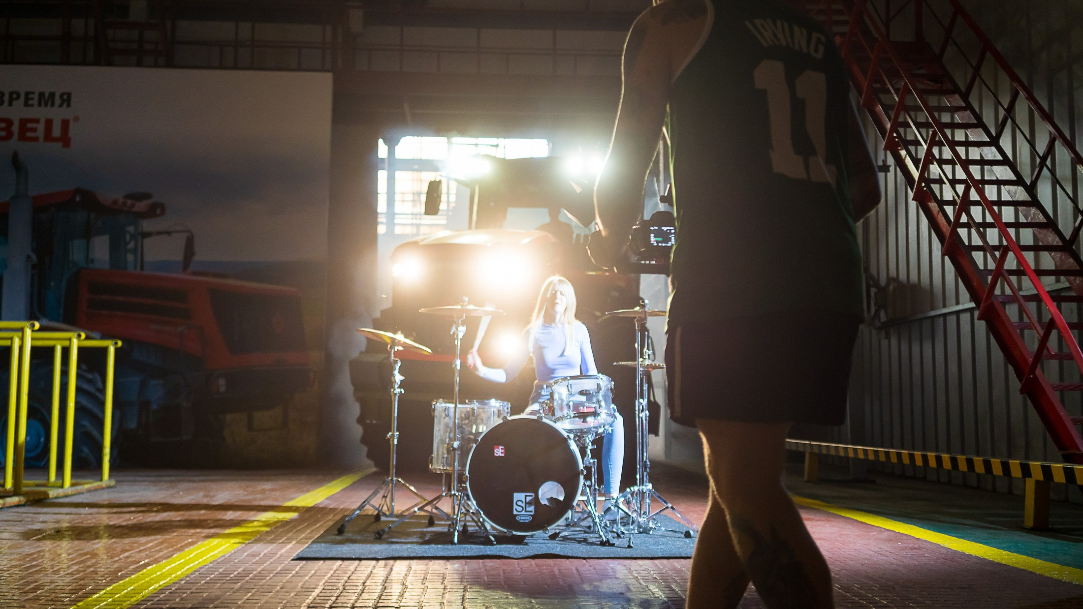 Кировский завод. Графический дизайнер Илья Левченко