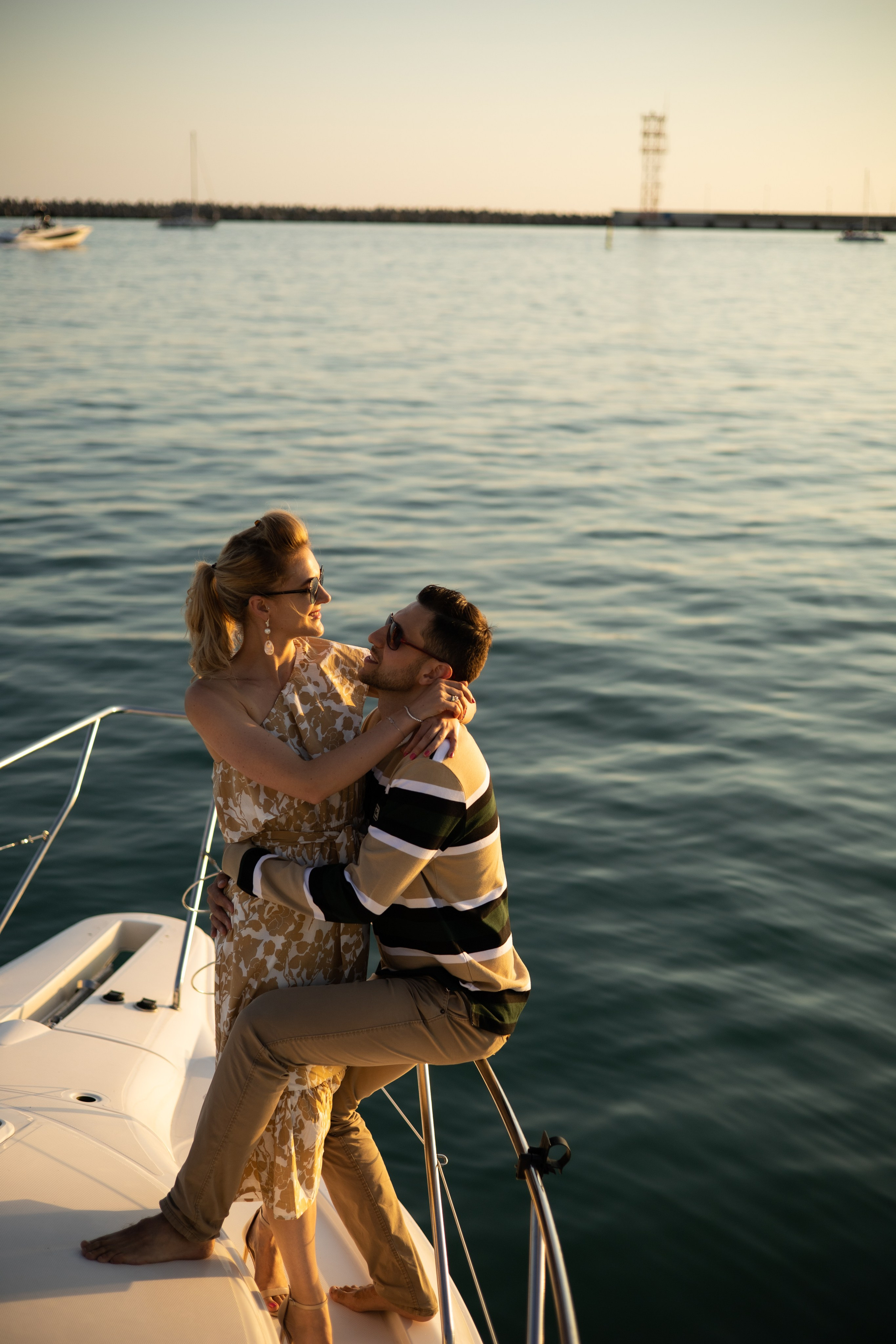 Закат на яхте. Семейный и Свадебный фотограф в Сочи