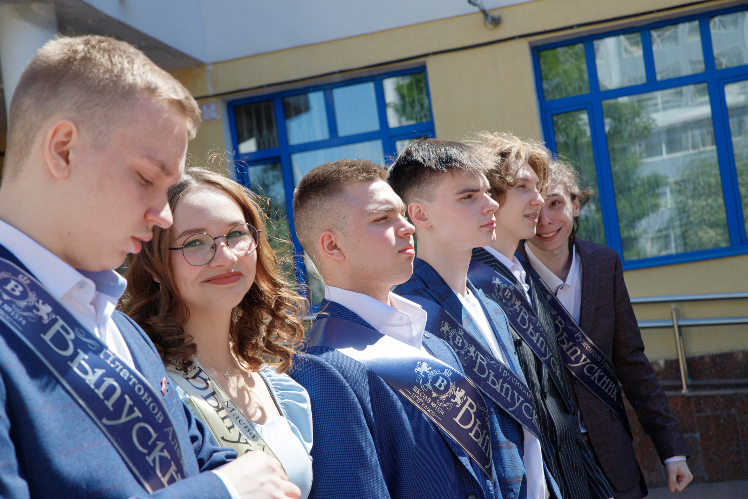 Репортажная съемка с Последнего звонка в школе в Москве. Семейный и школьный фотограф в Москве Анна Ткач