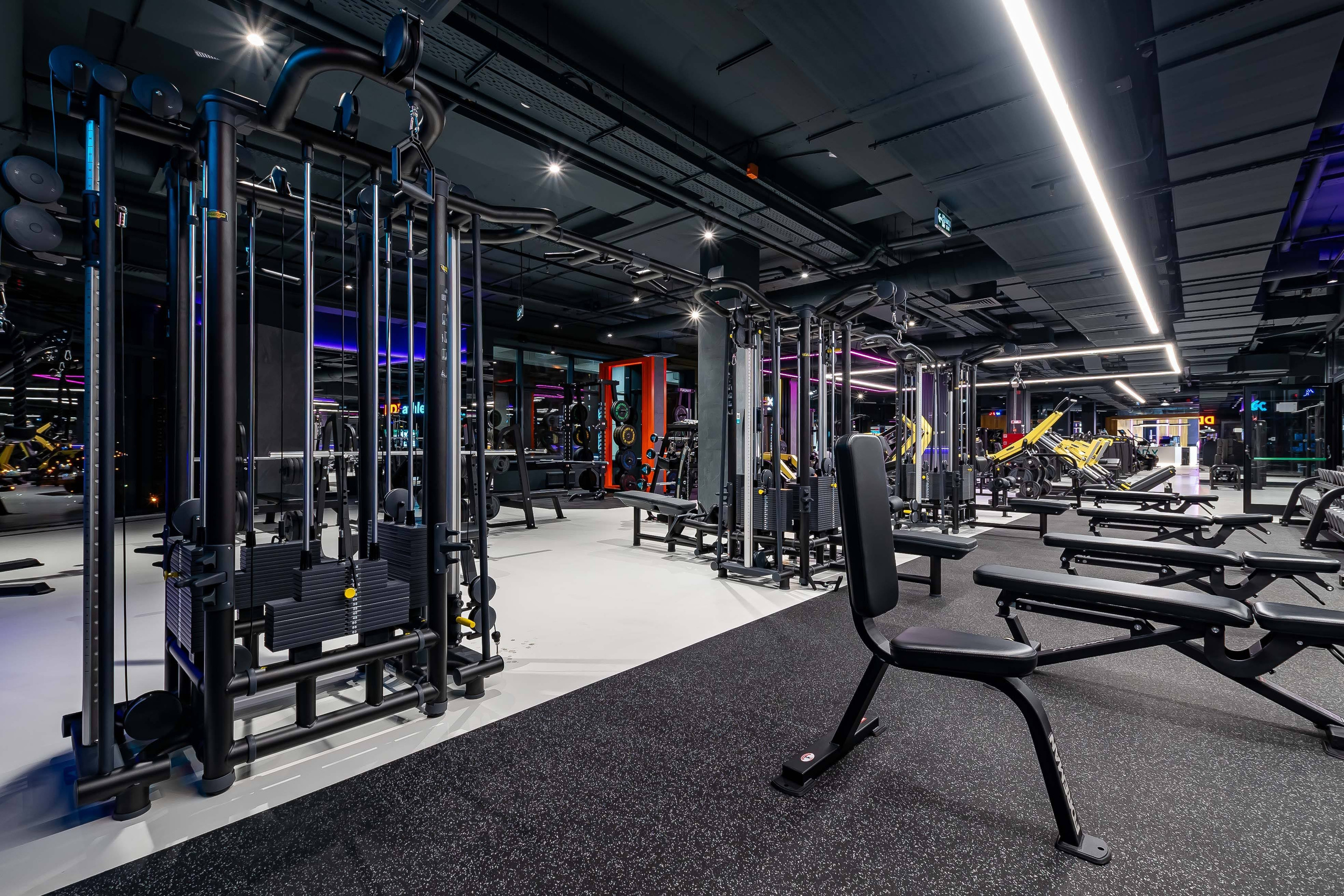 Интерьерный фотограф Спортзалы, Фитнес.  г.Москва, от 10 000р/час. Интерьерный & Репортажный фотограф Озеров Денис, г. Москва