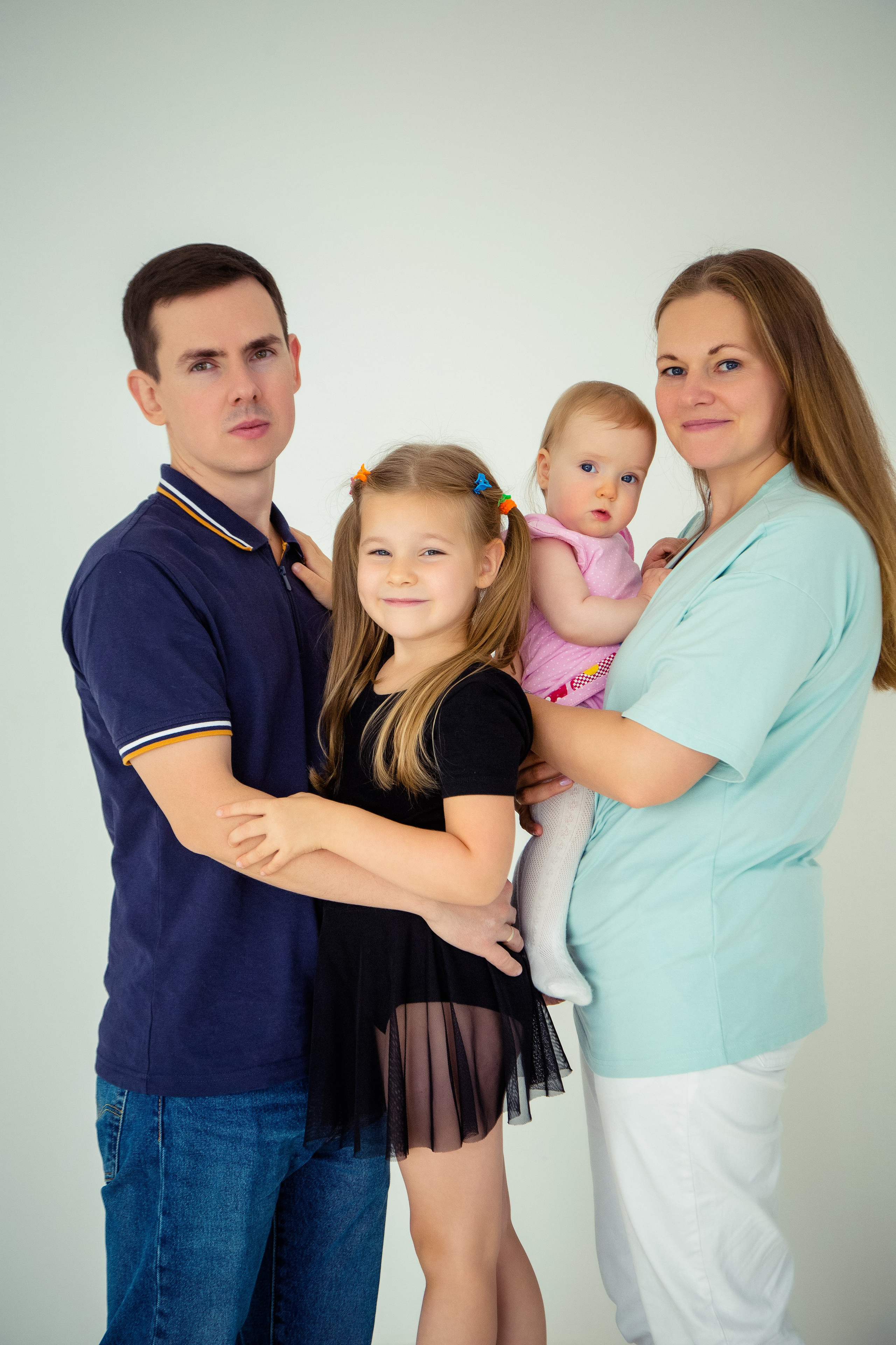 Семейная фотосессия в студии One take studio VANILLA. Свадебный и семейный фотограф в Москве и Подмосковье Лариса Козлова