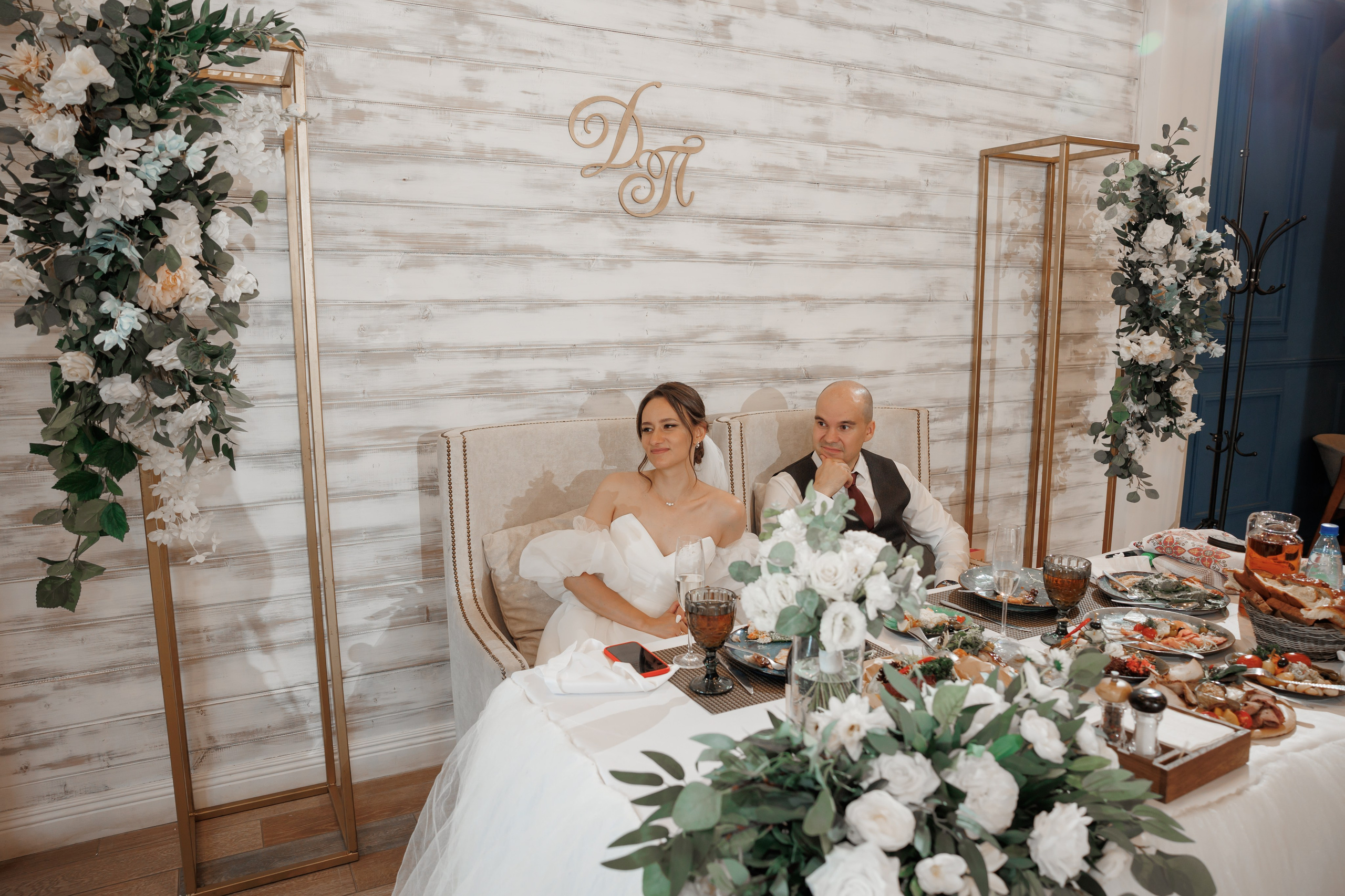 Полина и Дмитрий, загородный клуб «Барин», ЗАГС в г. Пушкино. Свадебный и репортажный фотограф (Москва, Королев и другие)