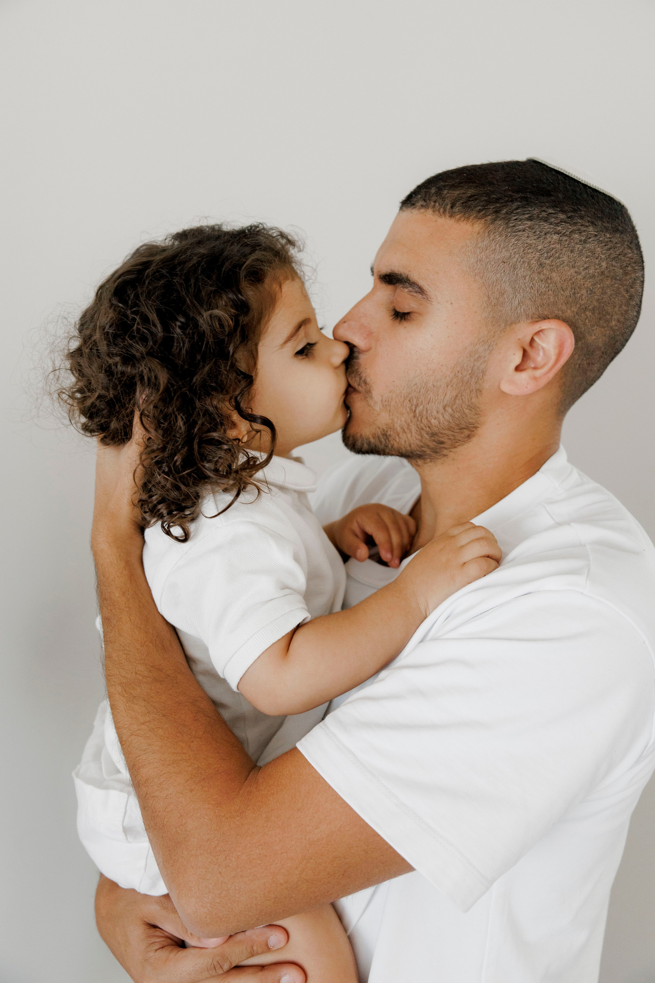 Family photoshoot inside the studio in Hadera. Wedding and family photographer
