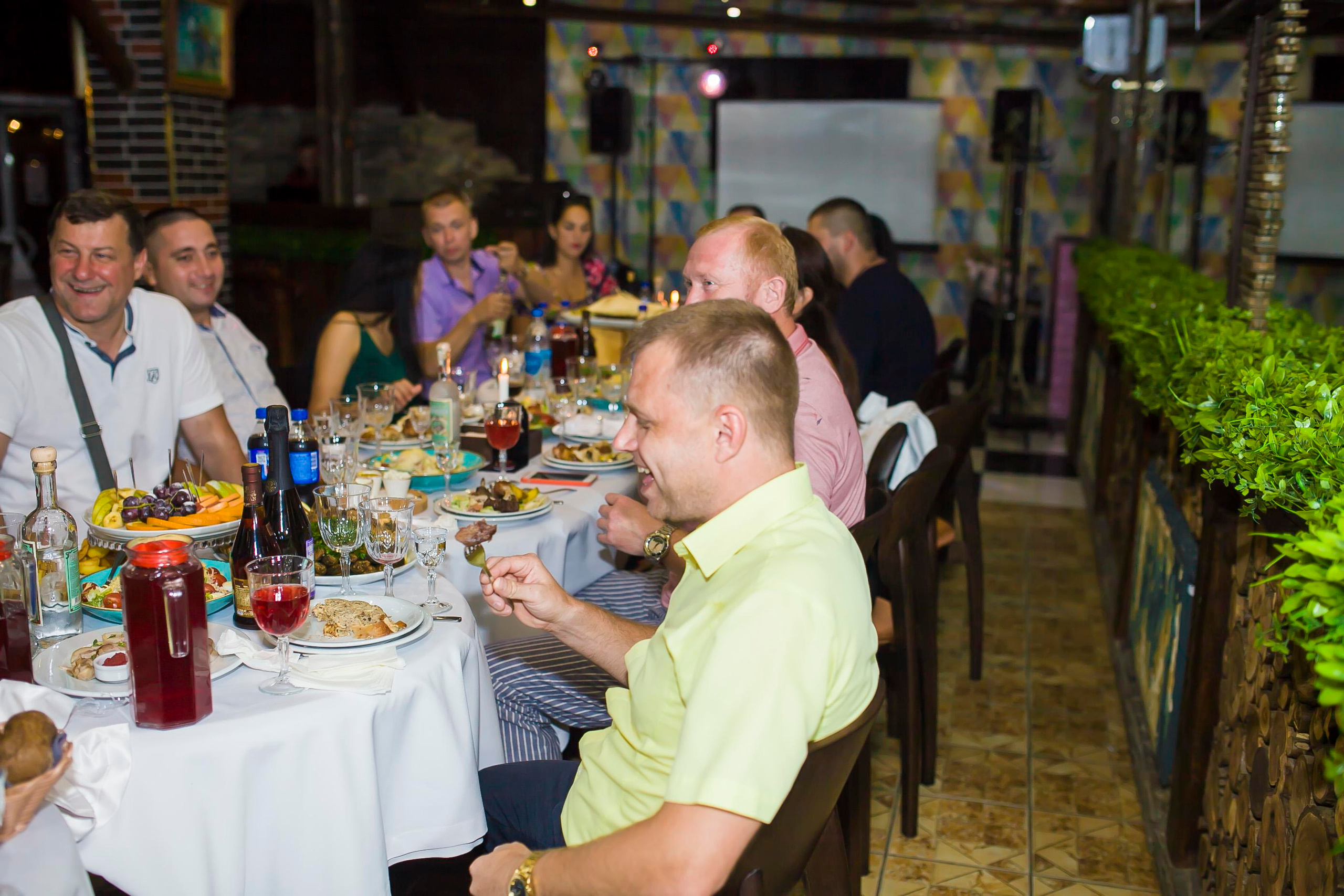 Юбилей Ивана. Дизайн интерьера Керчь, дизайнер интерьера Еремина Мария Керчь, Симфер