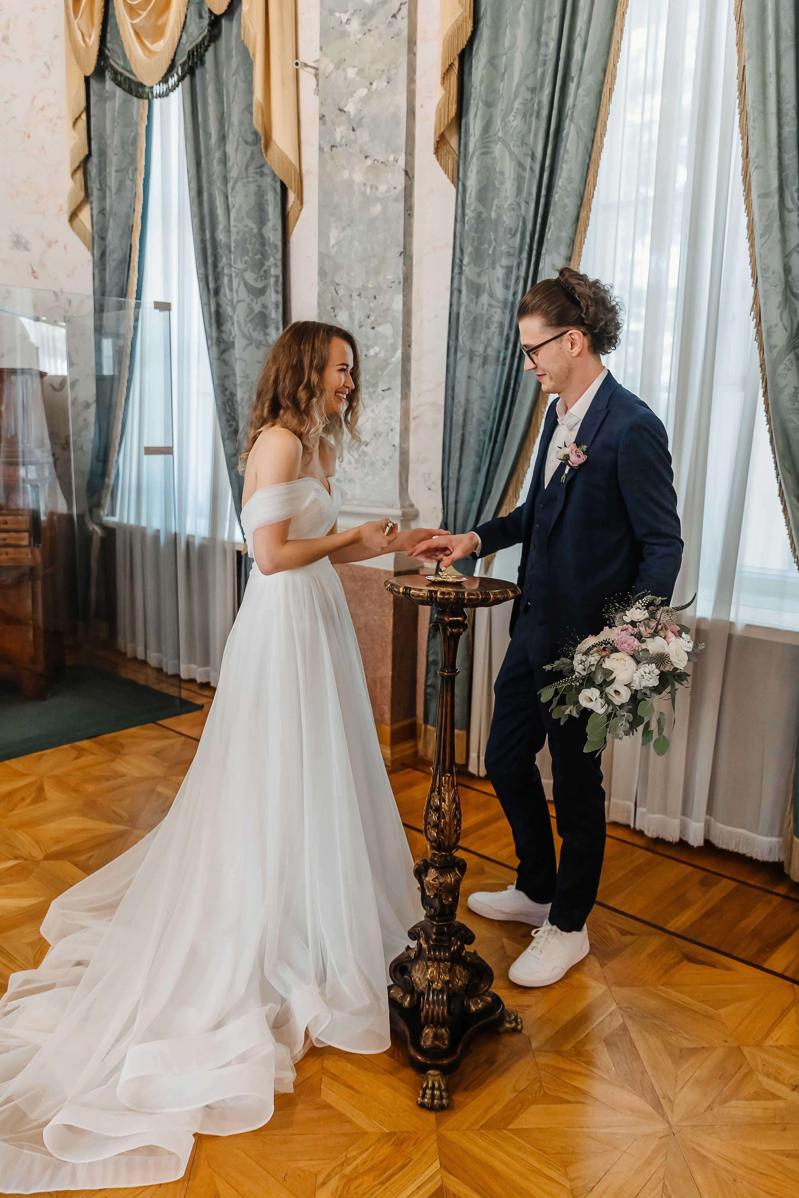 Регистрация в Люблино. Свадебный фотограф в Москве Михайлина Настя