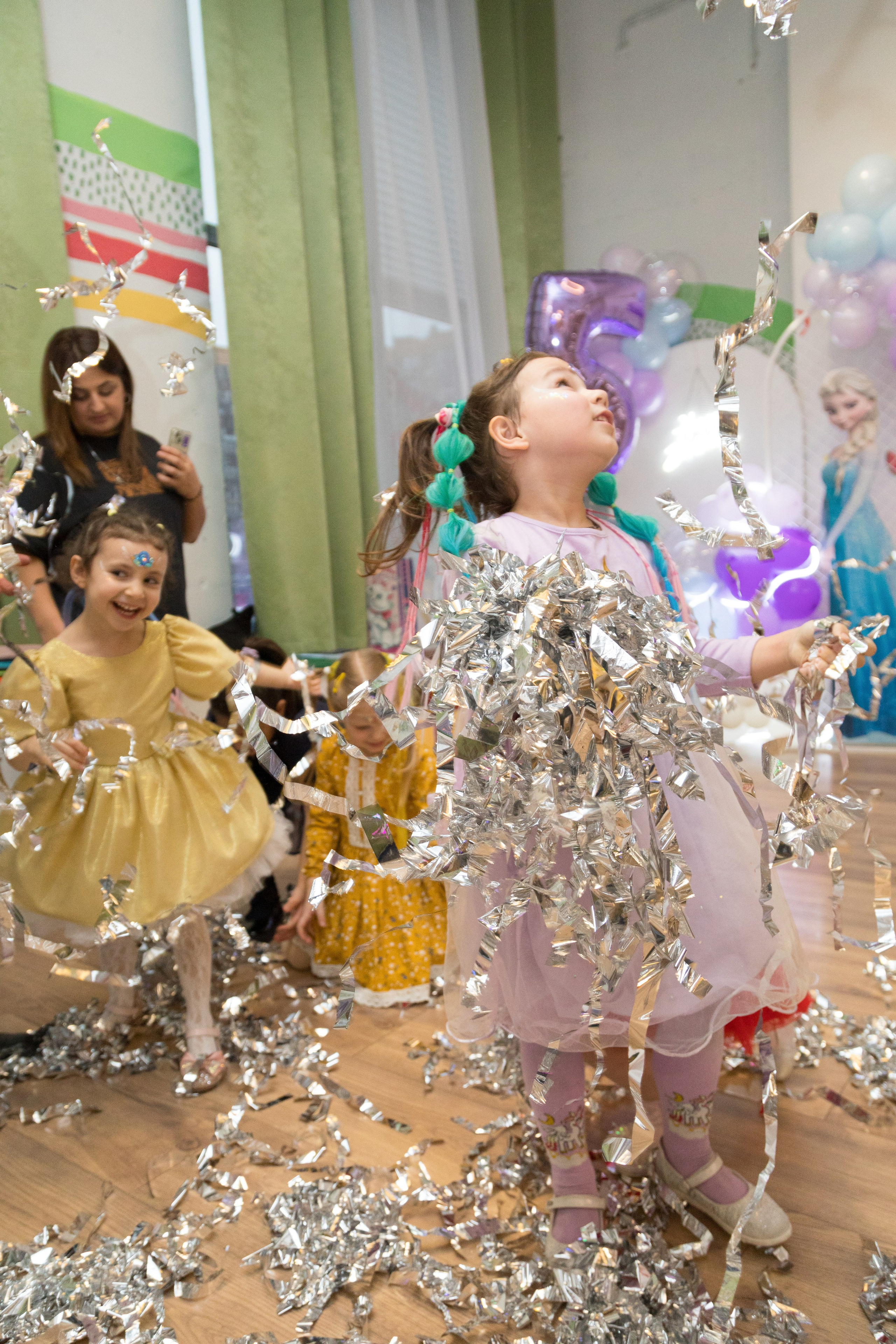 День рождения Валерии в Avocado Friends, 5 лет. Детский и контент фотограф Надя Волкова Санкт-Петербург