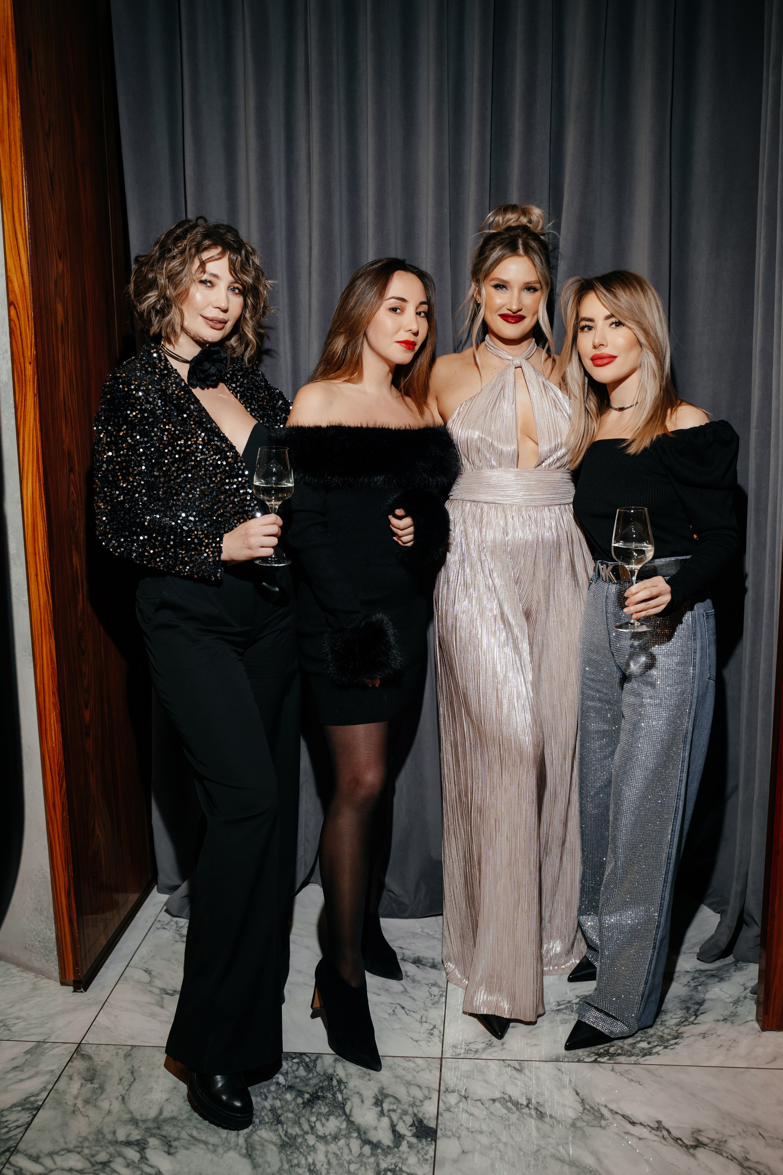 26 января (пятница). BENUAR Restaurant