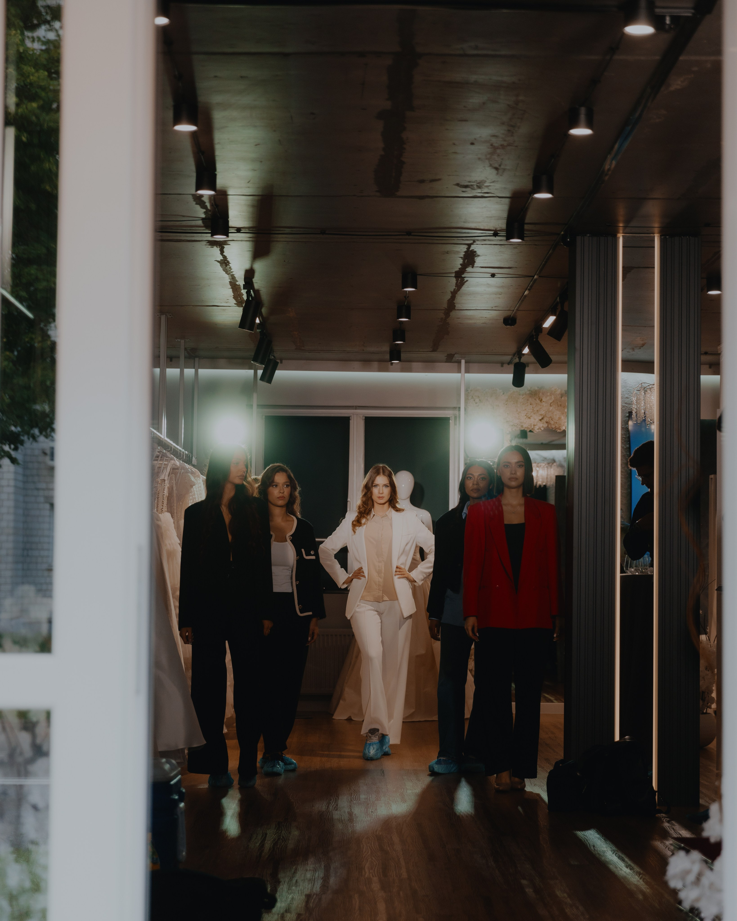 Открытие свадебного салона VISHA. Свадебные фотографы в Гомеле и Минске Сергей и Анастасия Фещенок