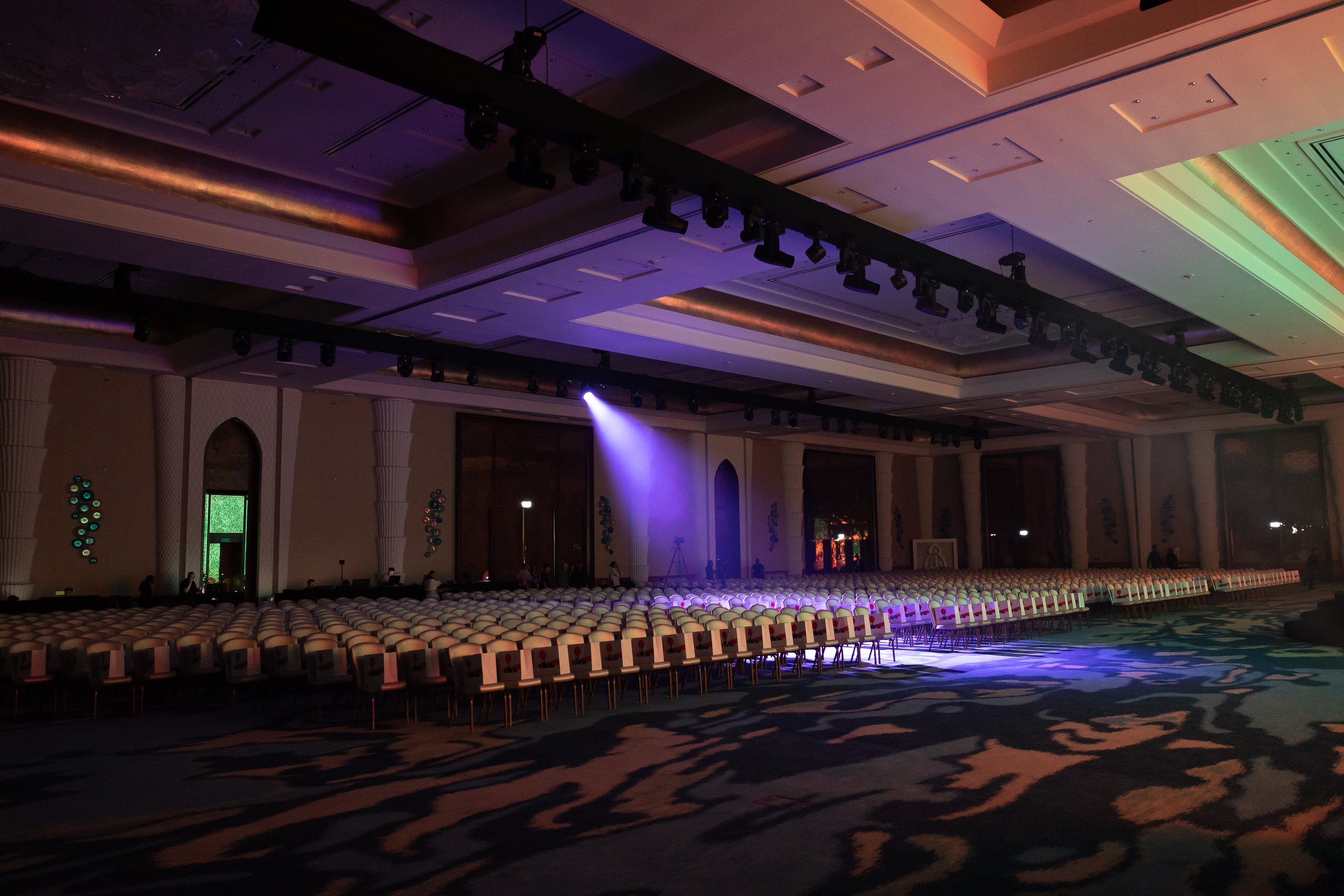 Точка Притяжения / Дубай. Фотограф Юлия Назарова