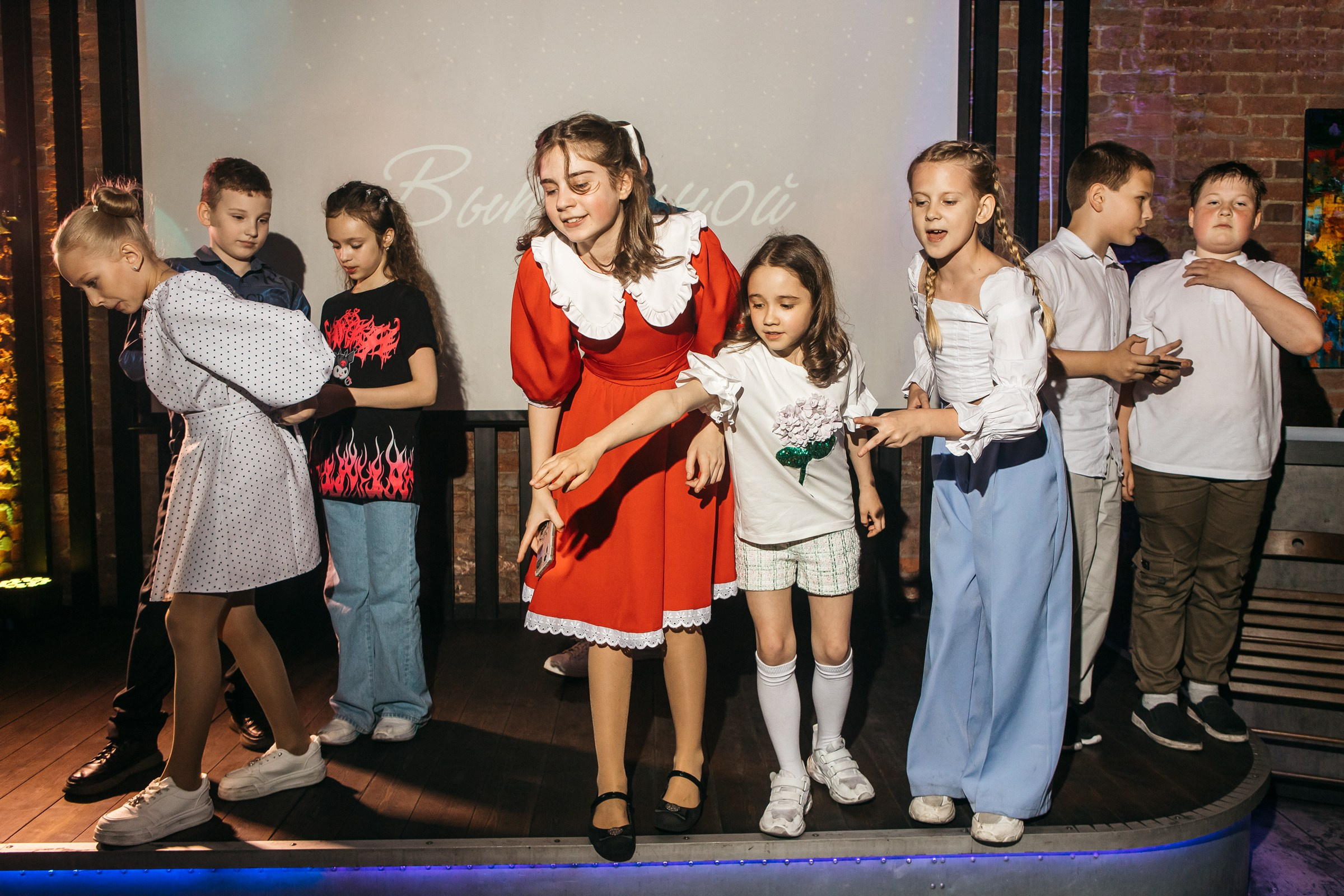 Репортажный фотограф на выпускной Питер