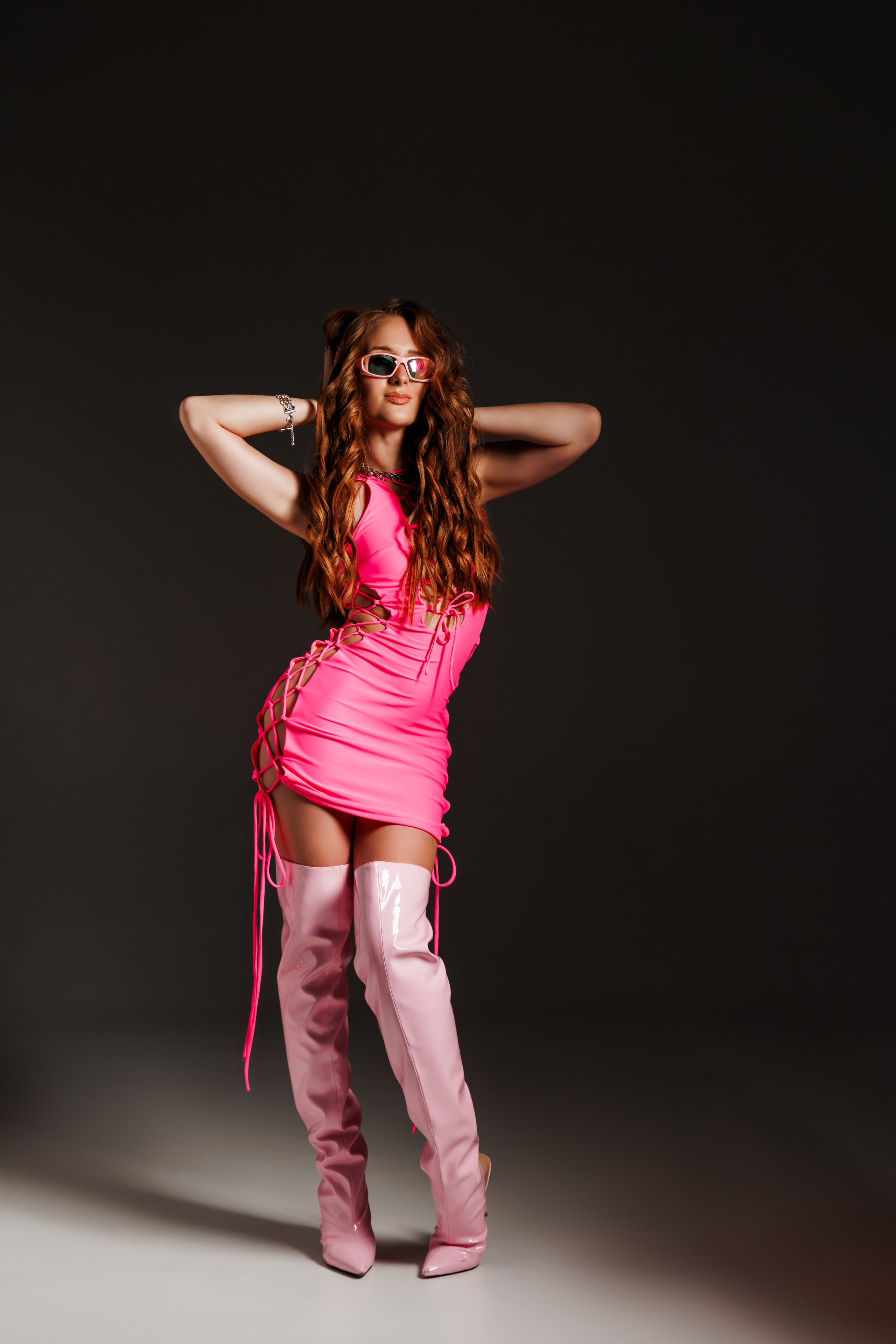 Алёна. Фотосессия с креативным светом. Валентина Похомова — профессиональный фотограф в Екатеринбурге