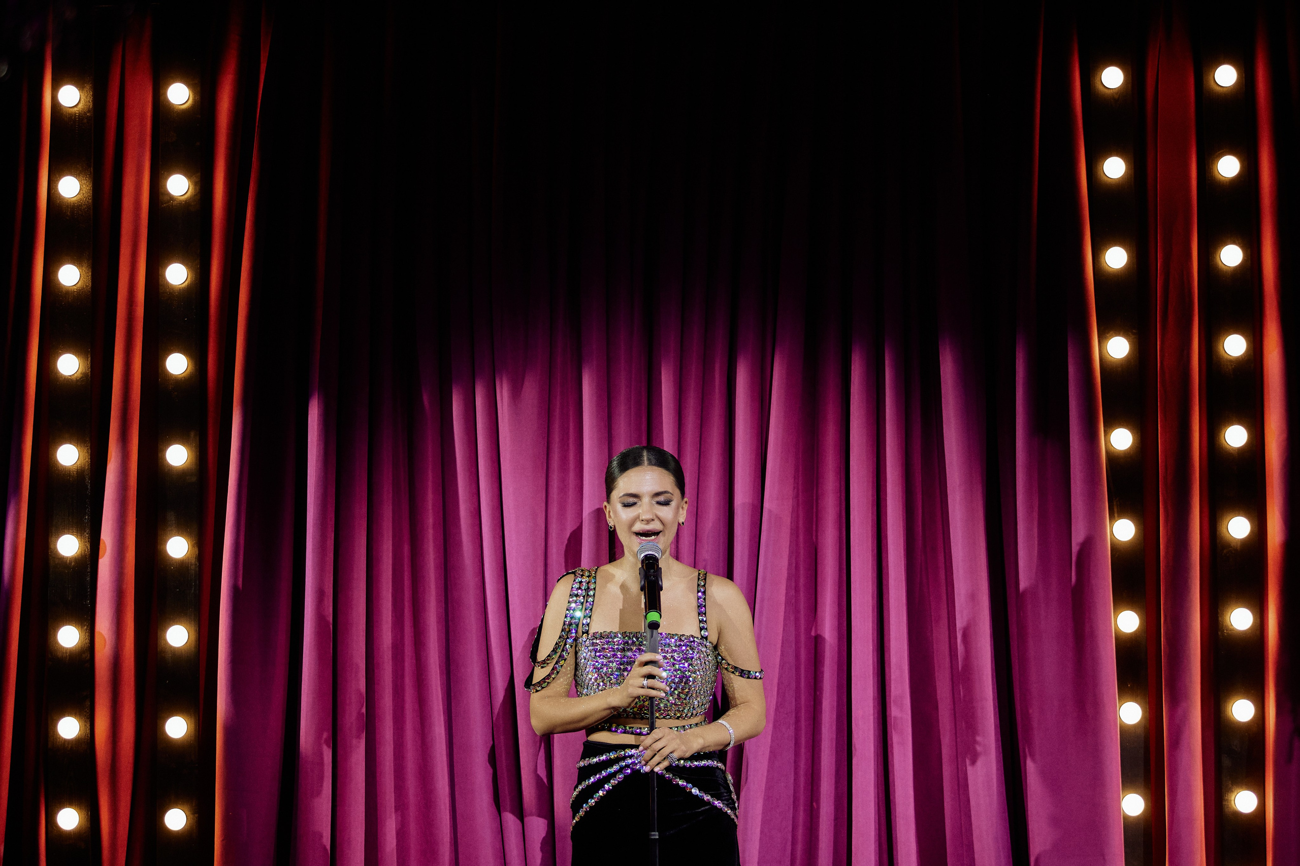 LESYA CABARET. Дмитрий Мазуркевич: Профессиональный Репортажный Фотограф