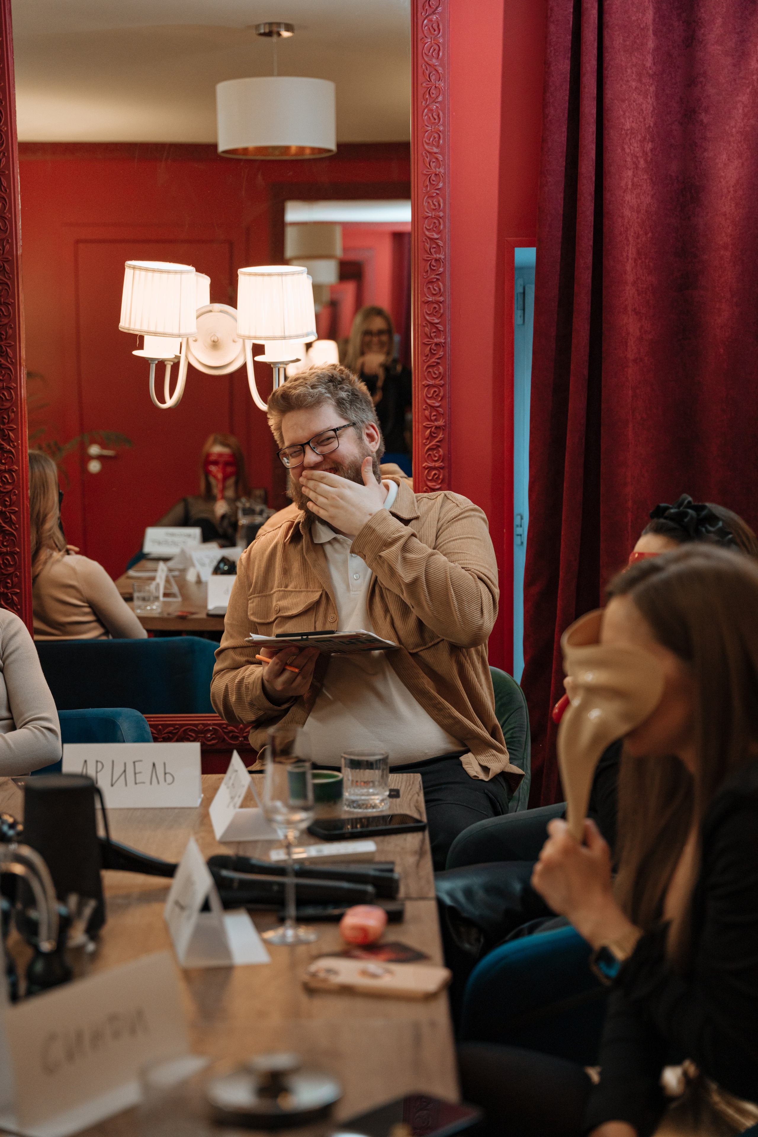 Мафия. Бар FINCH. ЖЕНСКИЙ КЛУБ LAXMI. Портретный фотограф в Санкт-Петербурге Дмитриева Наталия