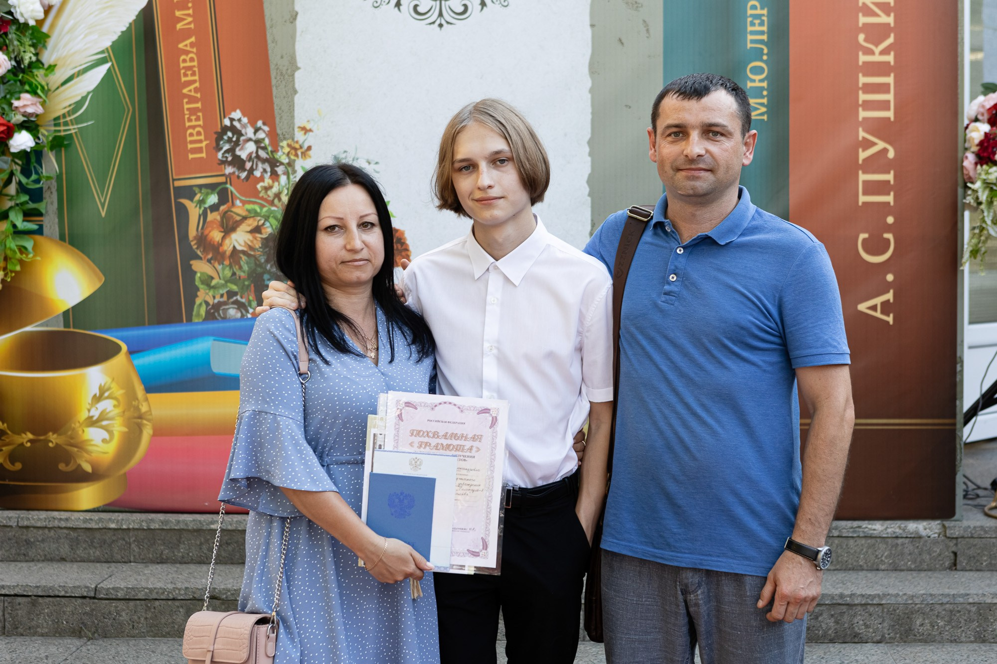 Фотосъёмка выпускного в школе. Свадебный фотограф, фотосъемка в Крыму, Севастополе, Симферополе, Ялте