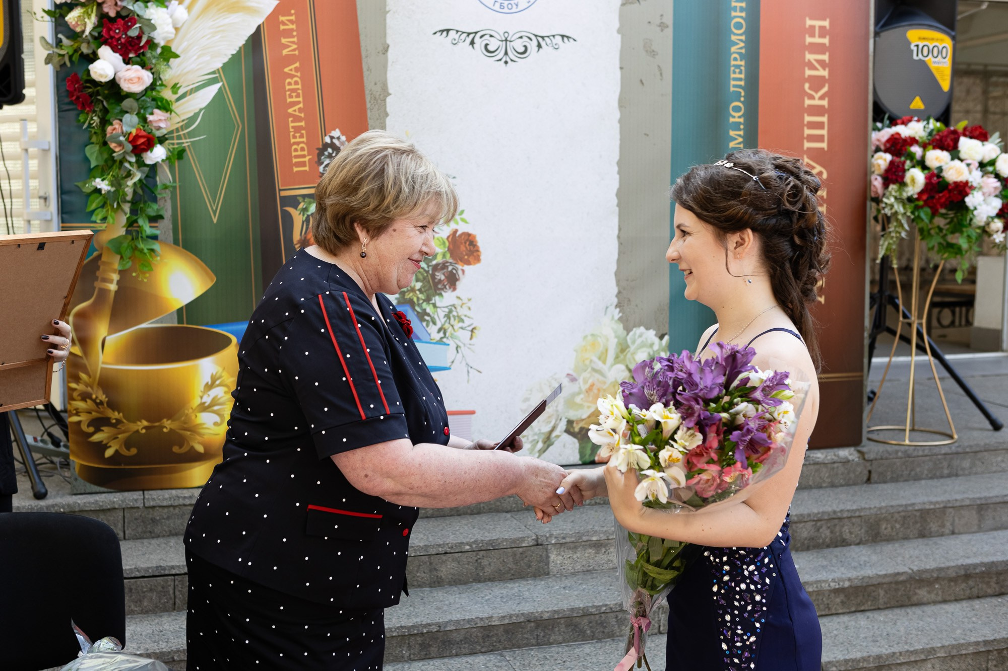 Фотосъёмка выпускного в школе. Свадебный фотограф, фотосъемка в Крыму, Севастополе, Симферополе, Ялте