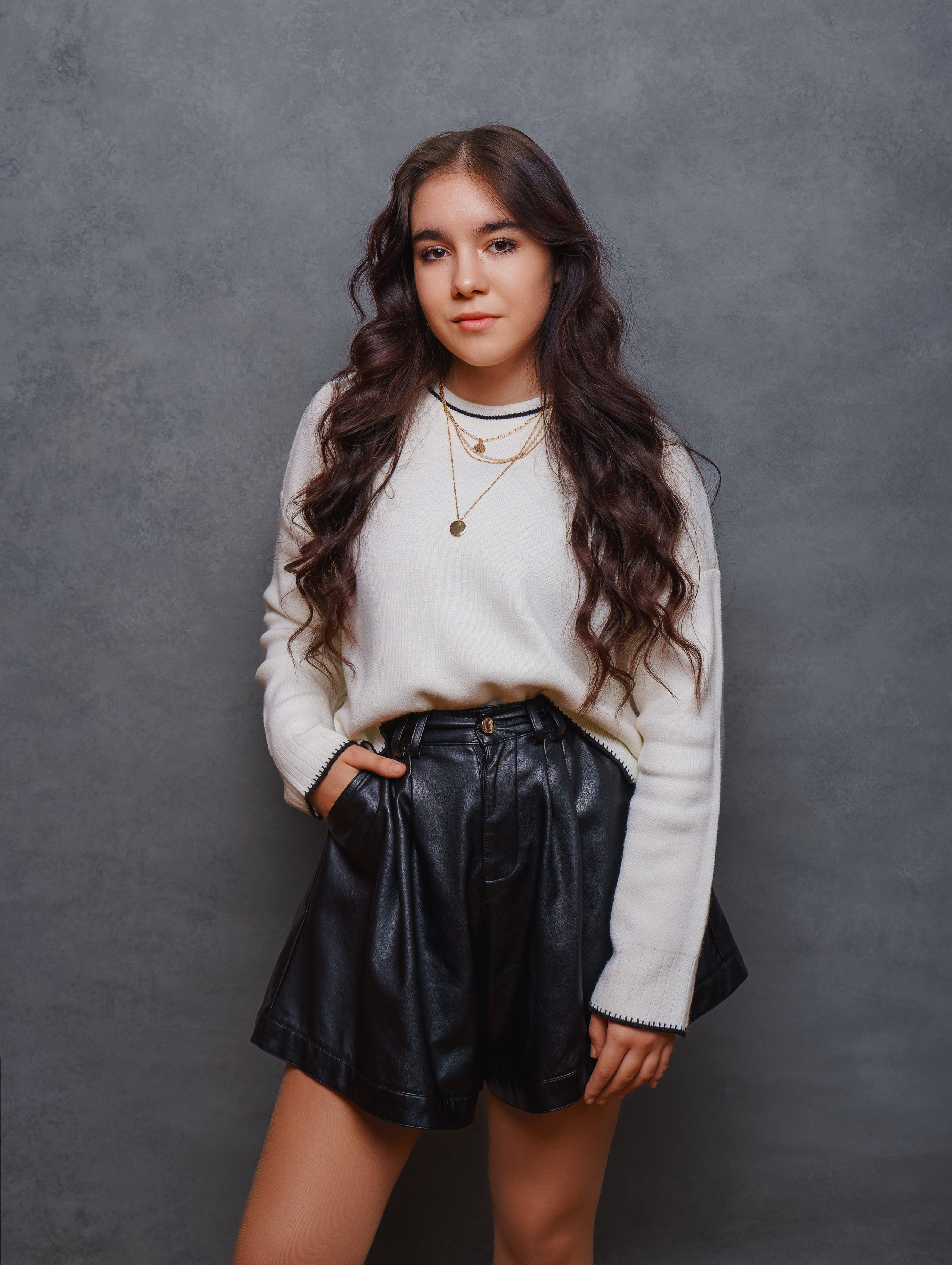 Дизайн «Буквы». Стильные выпускные альбомы и индивидуальные фотосессии в Таганроге