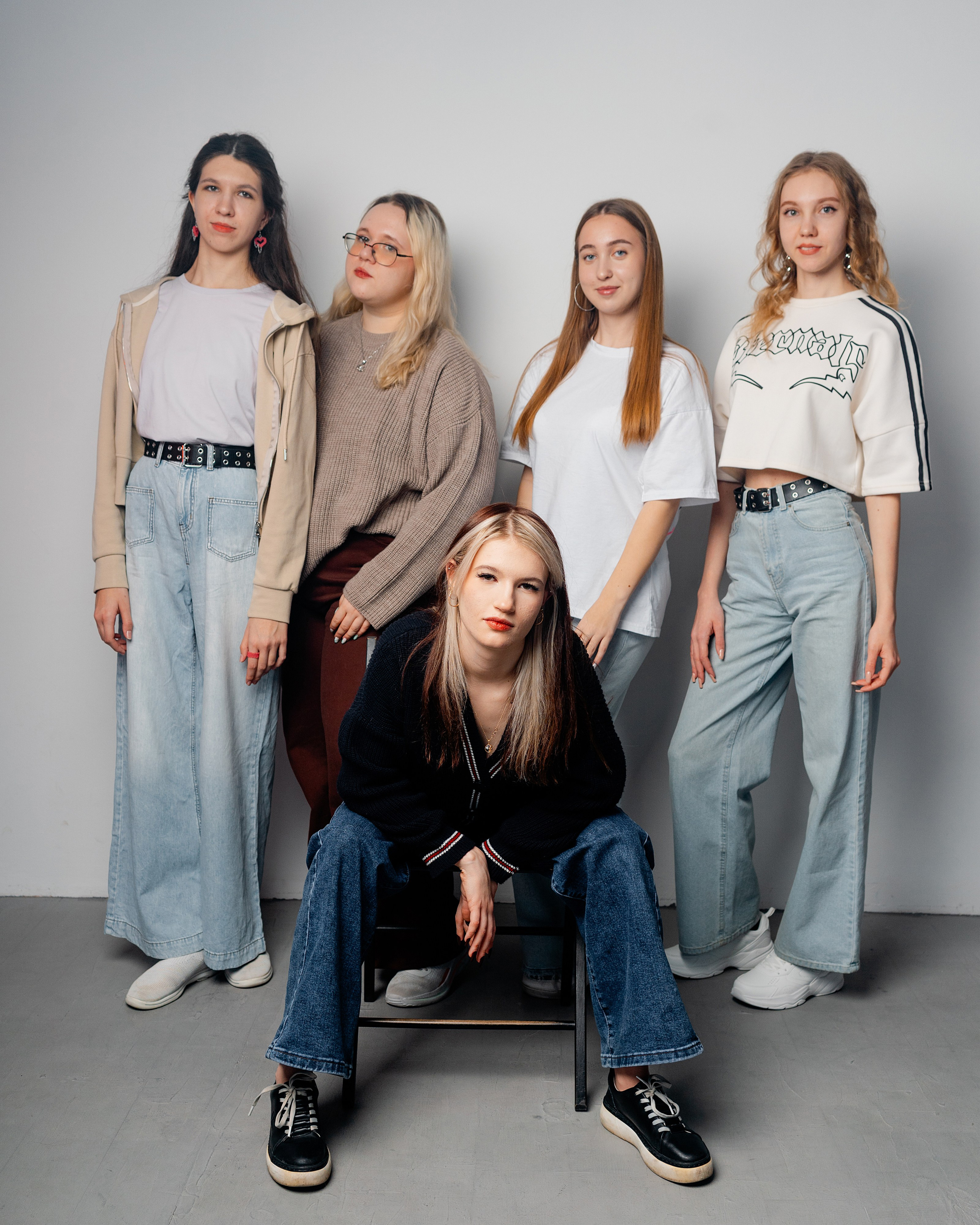 11 класс Студия. Фотограф Софья Володкина