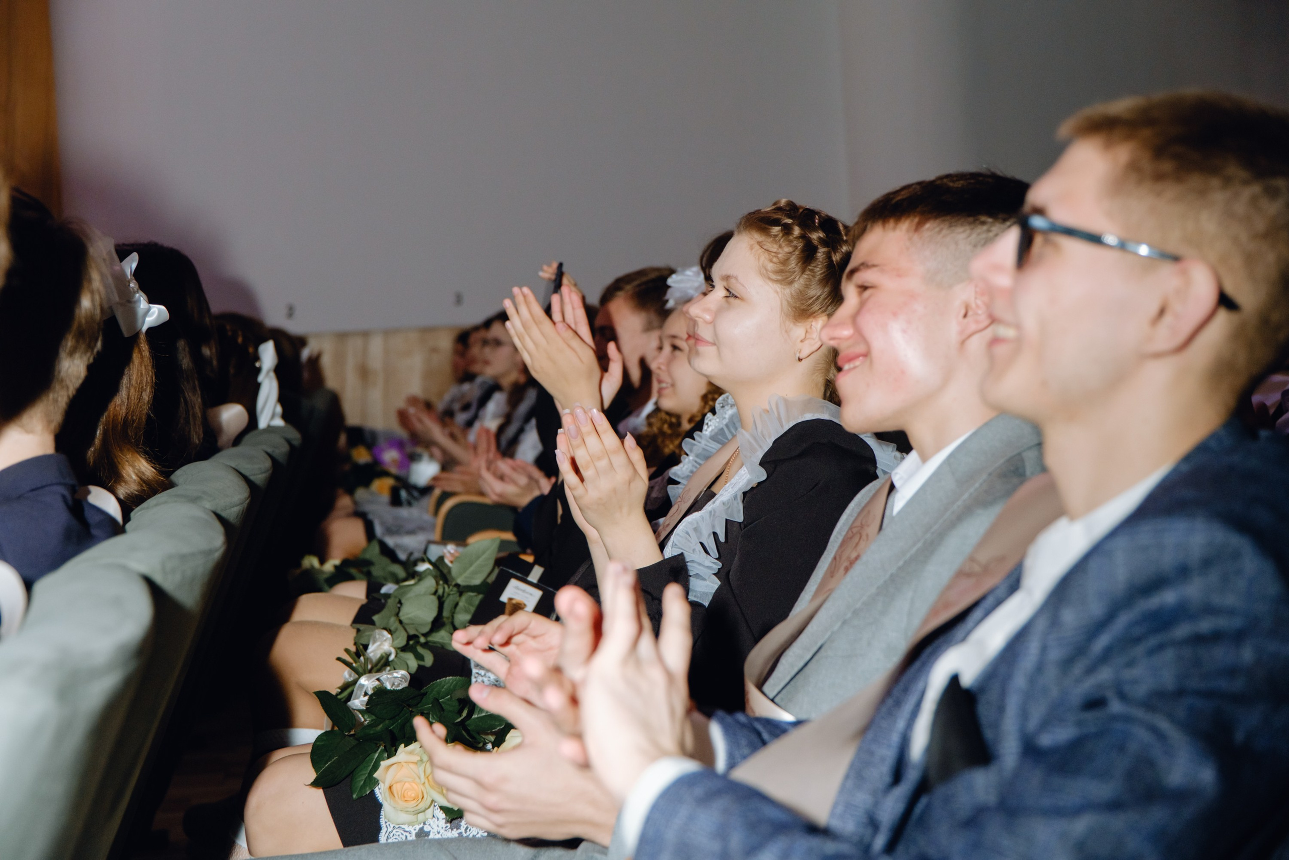 Последний звонок 11 класс. Фотограф Софья Володкина