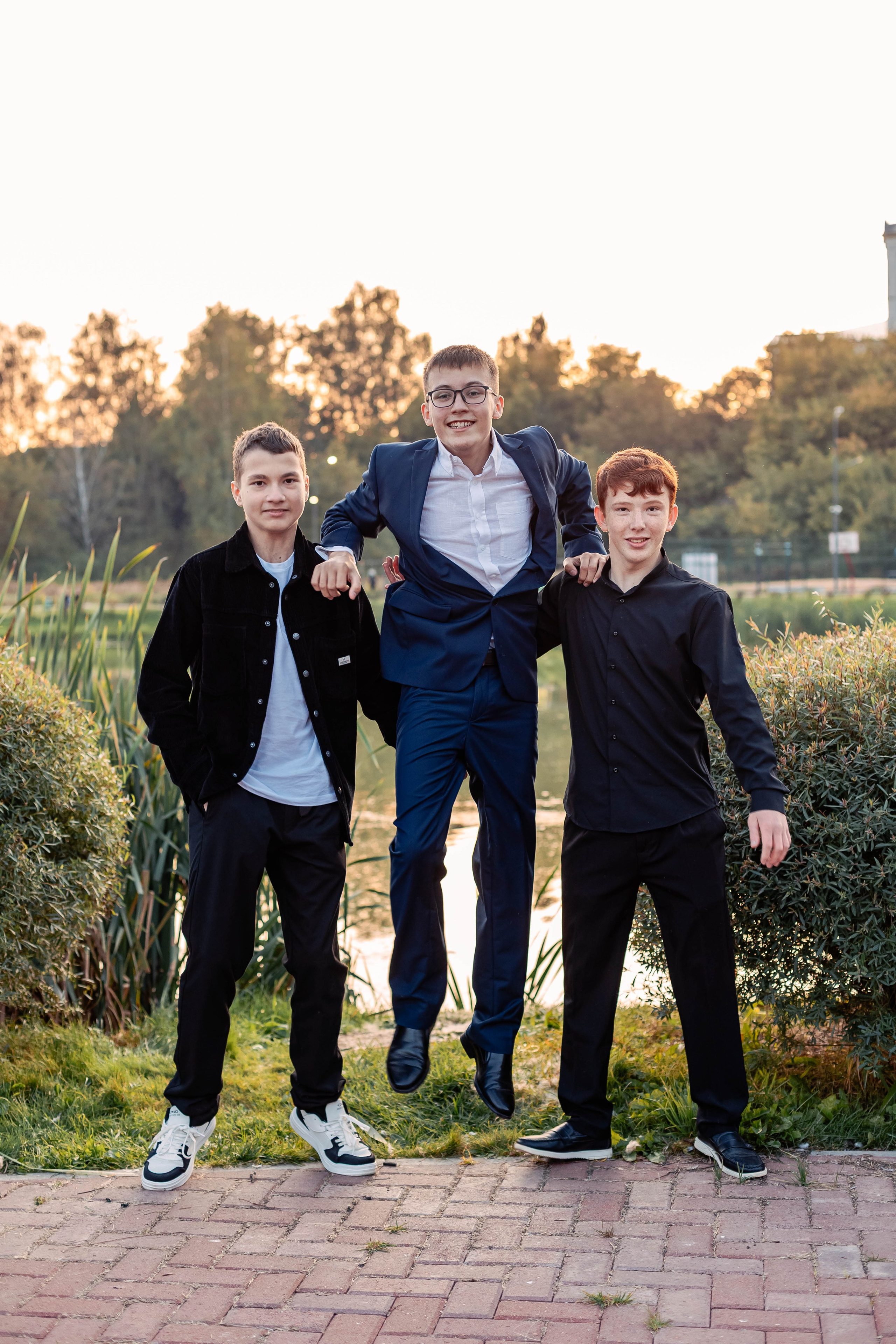 Позирование группы. Выпускные альбомы для детского сада и школы