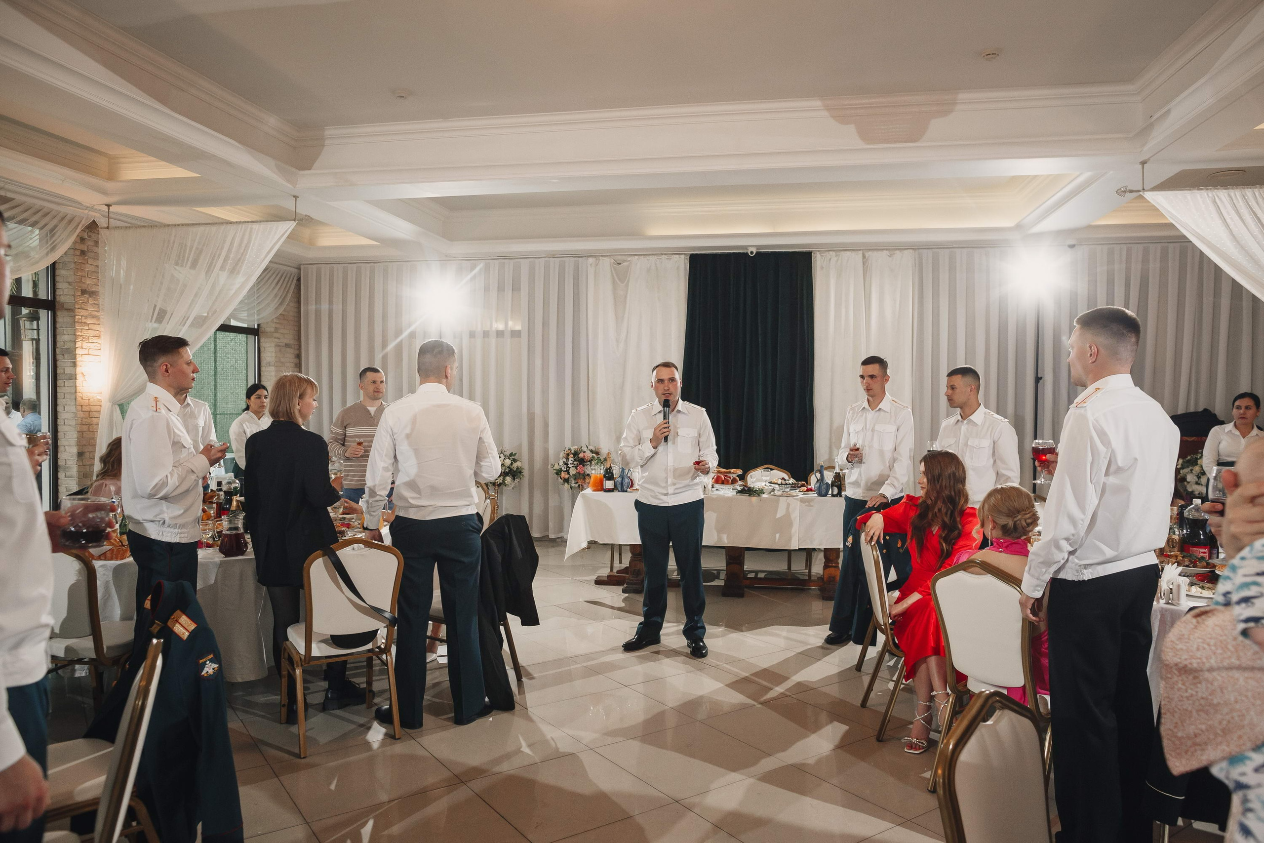 Банкет офицеров выпускников академии связи. Свадебный фотограф Игорь Брундасов 8PHOTO на свадьбу венчание загс СПб