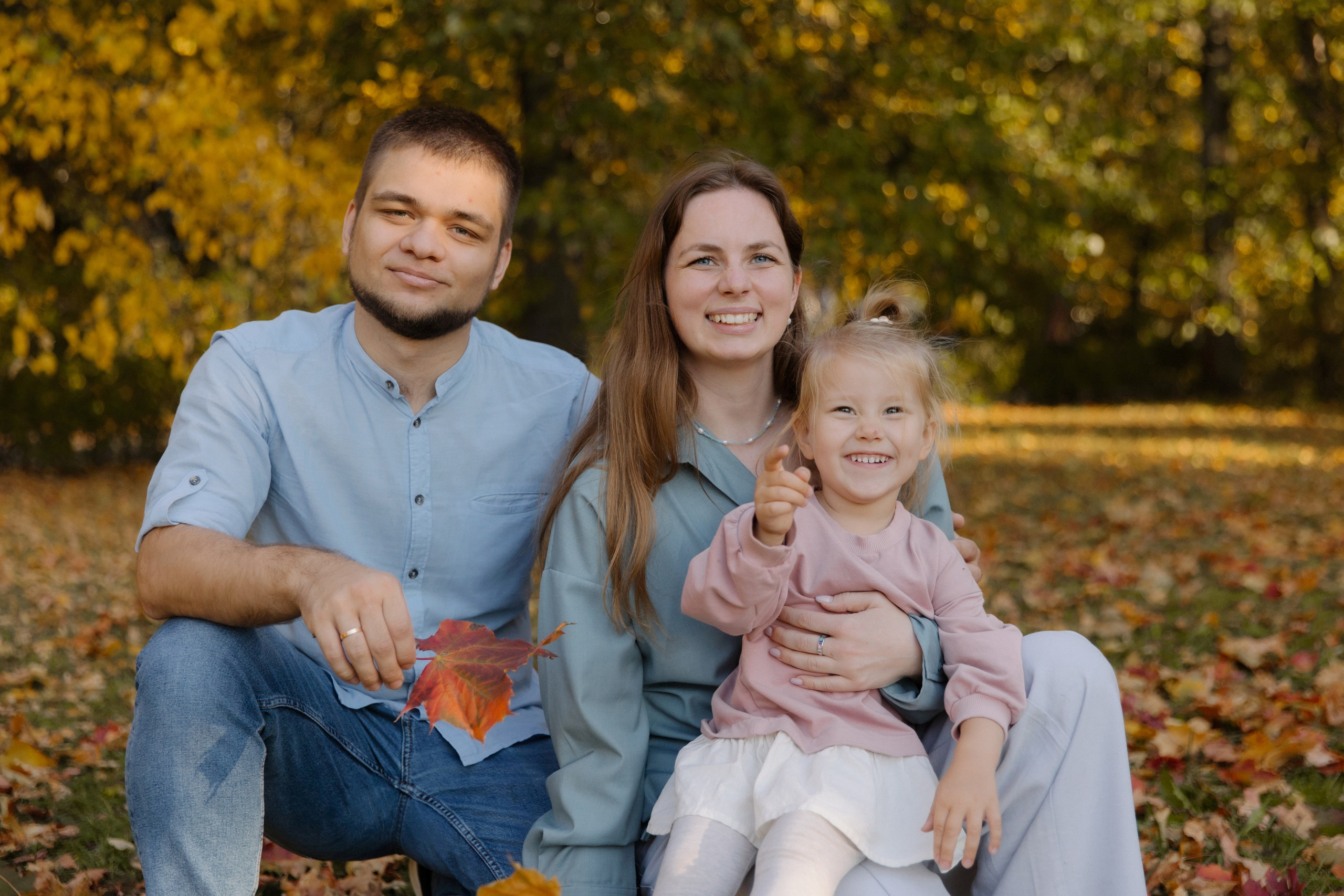 Прогулка Василисы с родителями, дядей и тетей. Семейный и свадебный фотограф в Москве и Зеленограде Пилипенко Юлия