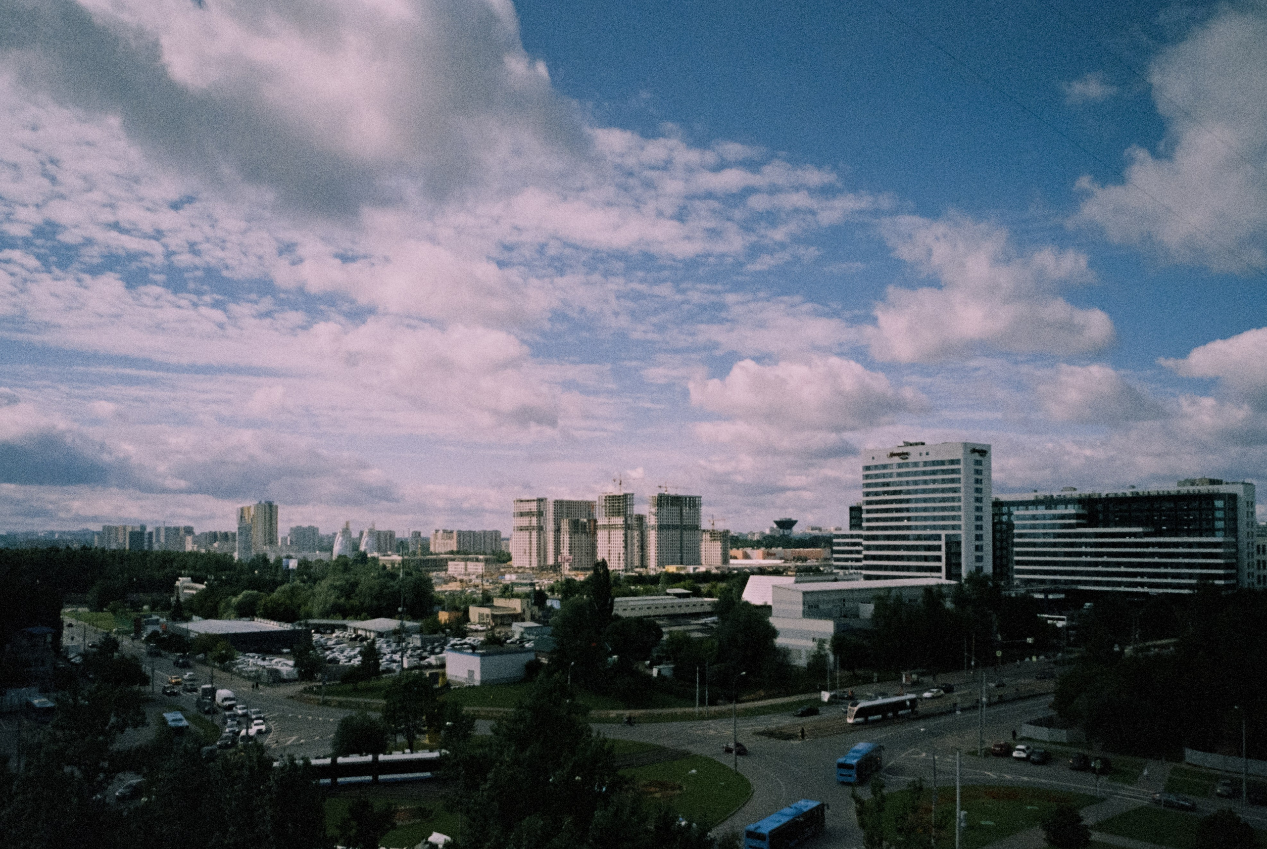 Contax G1 — Carl Zeiss Biogon T* 21 mm f2.8 | Kodak ProImage 100 | Лукино, Строгино