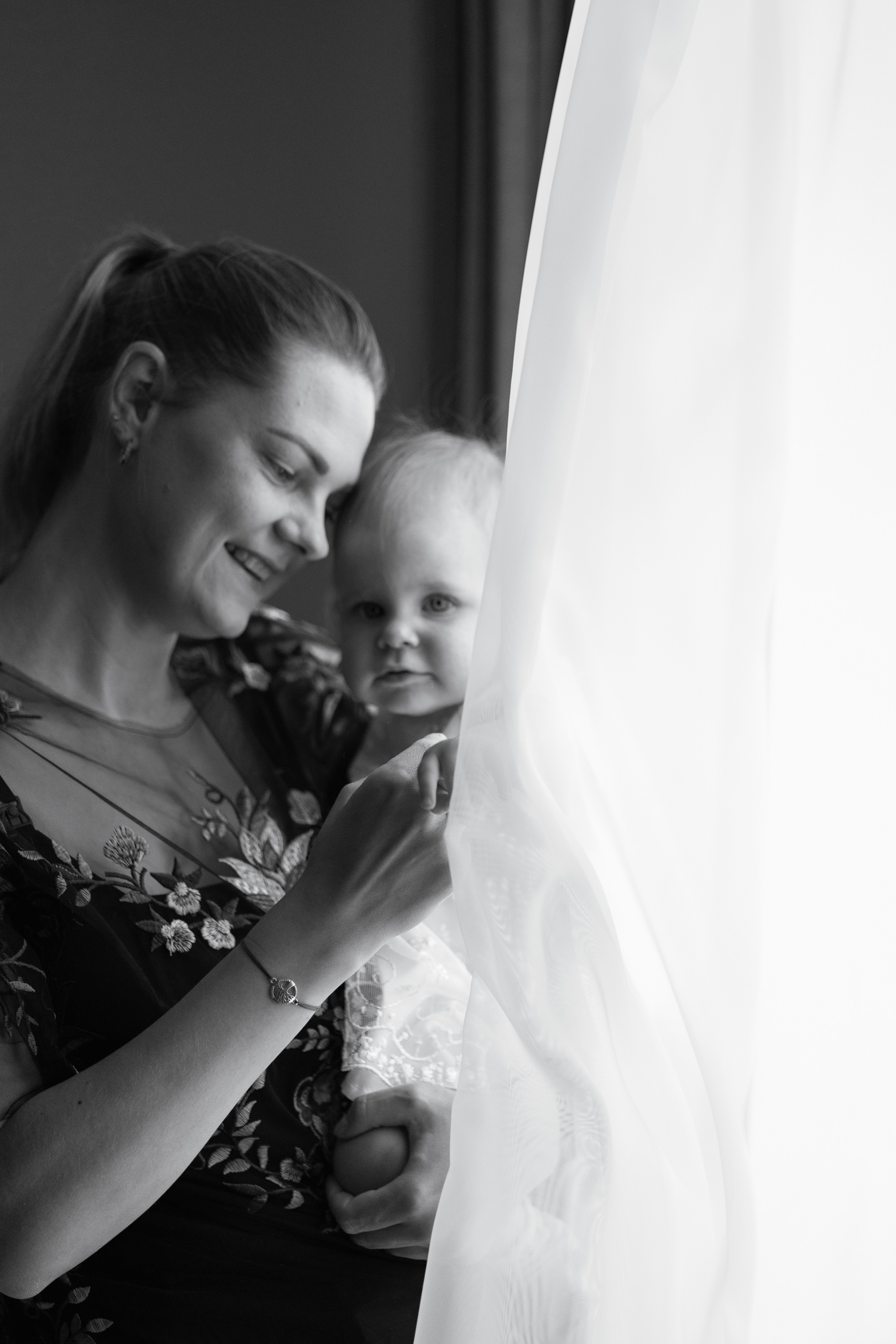 Фотосессия материнства. Лиза и Алиса