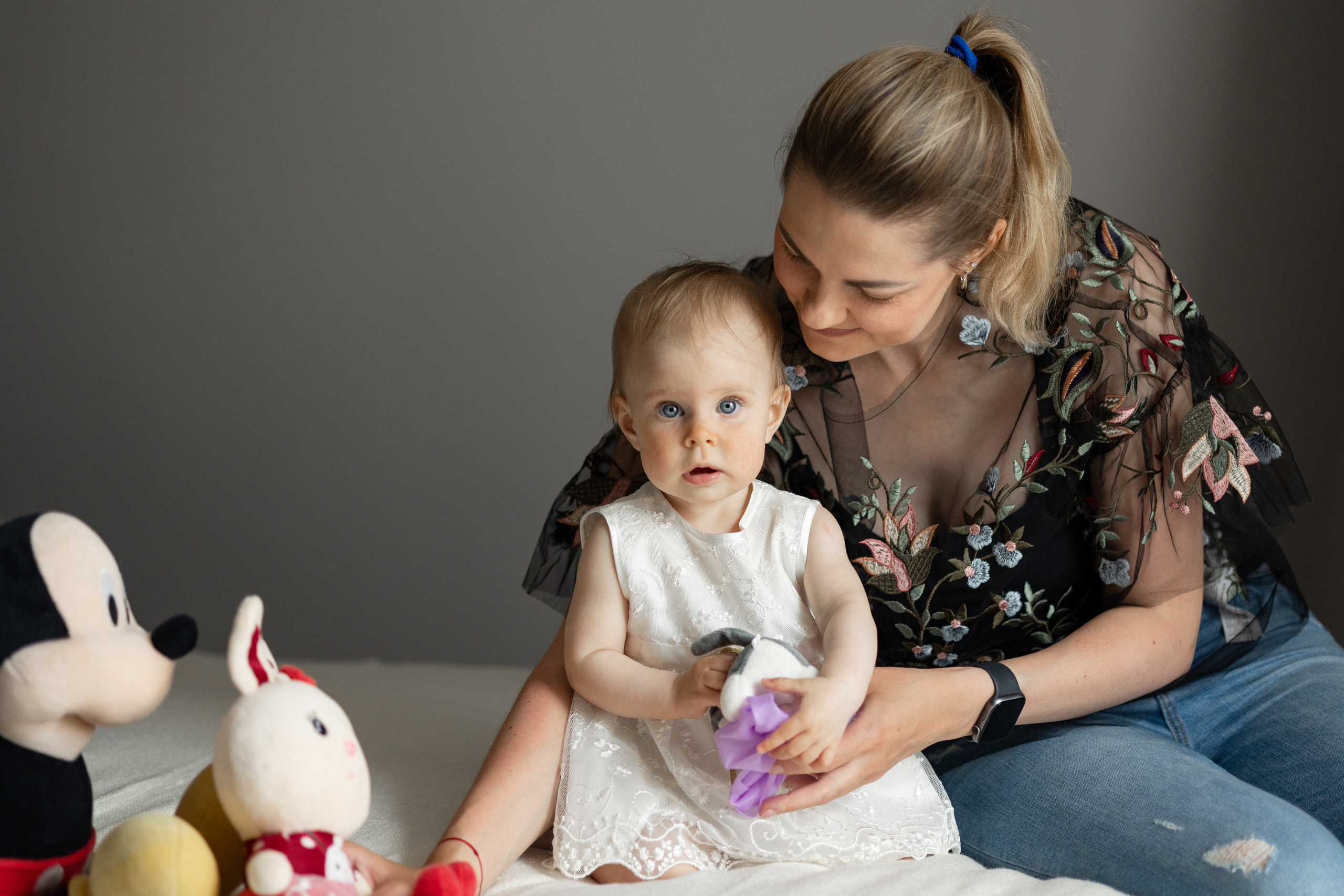 Фотосессия материнства. Лиза и Алиса