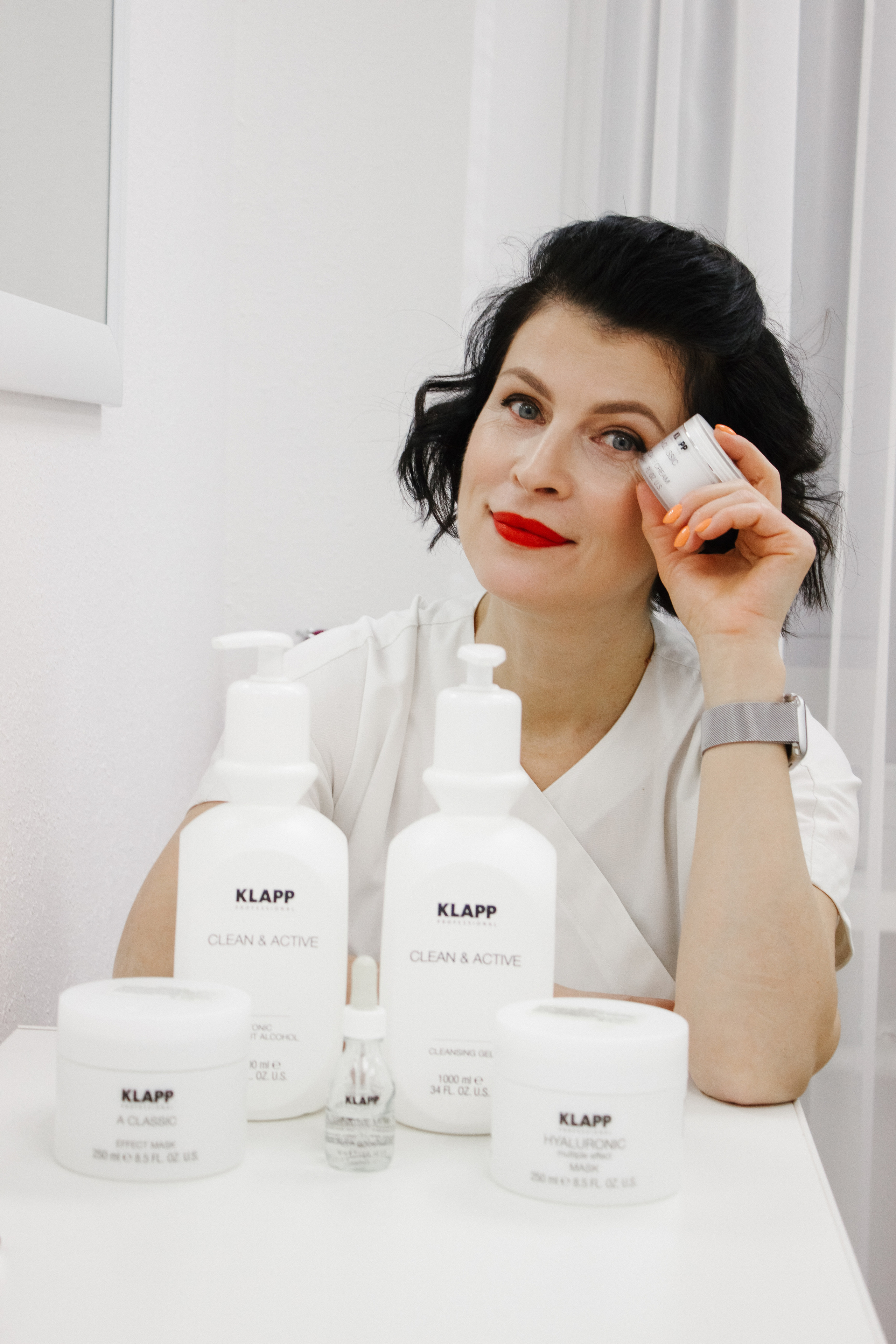 Контентная фотосессия для косметолога. Контентный фотограф в Перми Натали Кытманова