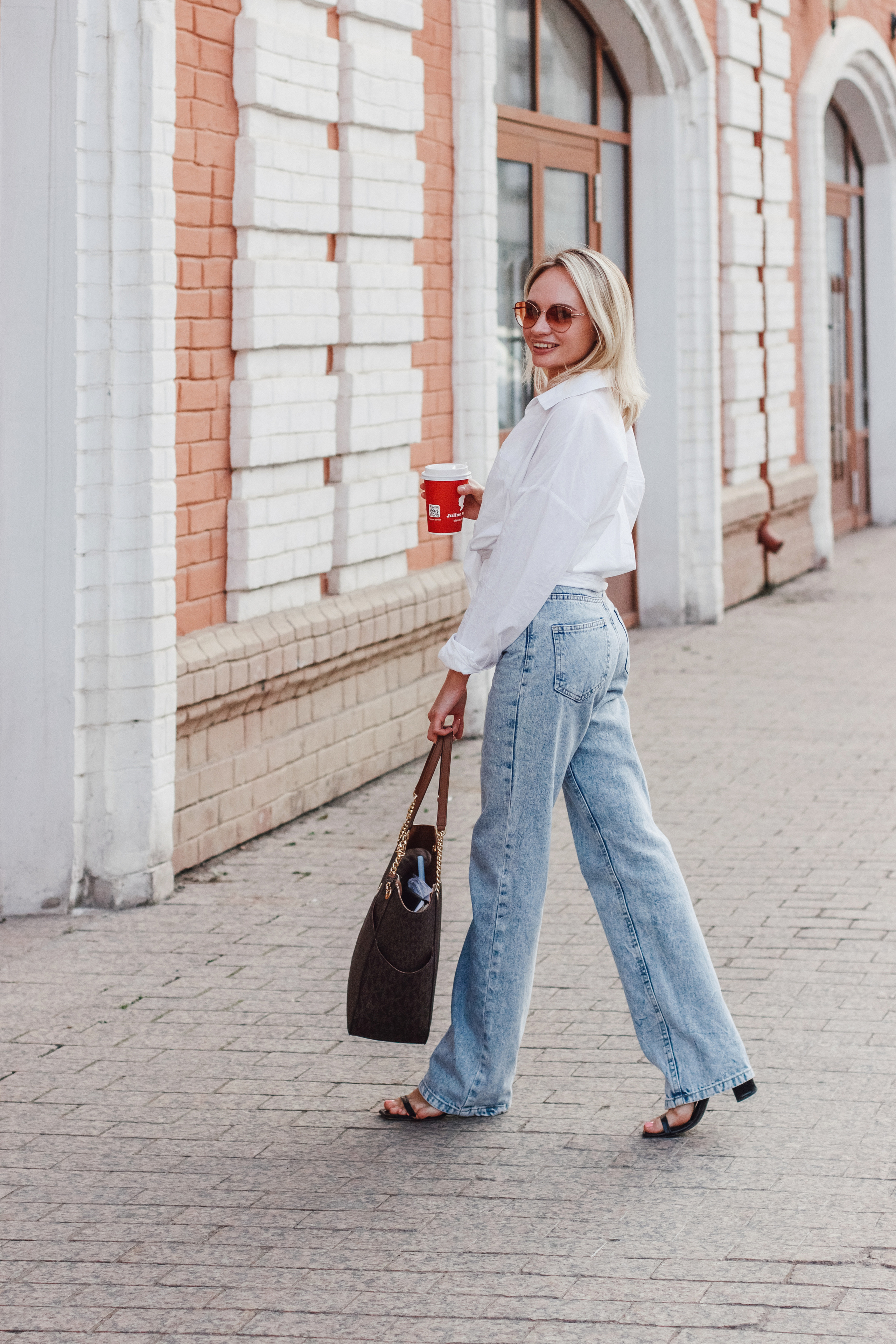 Фотосессия в городе. Контентный фотограф в Перми Натали Кытманова