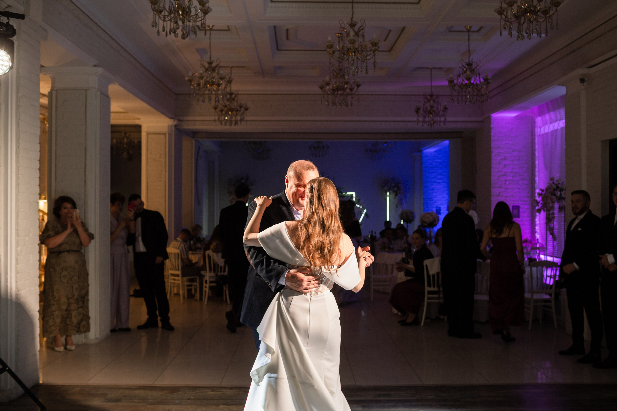 Свадьба в Петербурге в сентябре. Свадебный фотограф Кирилл Белый