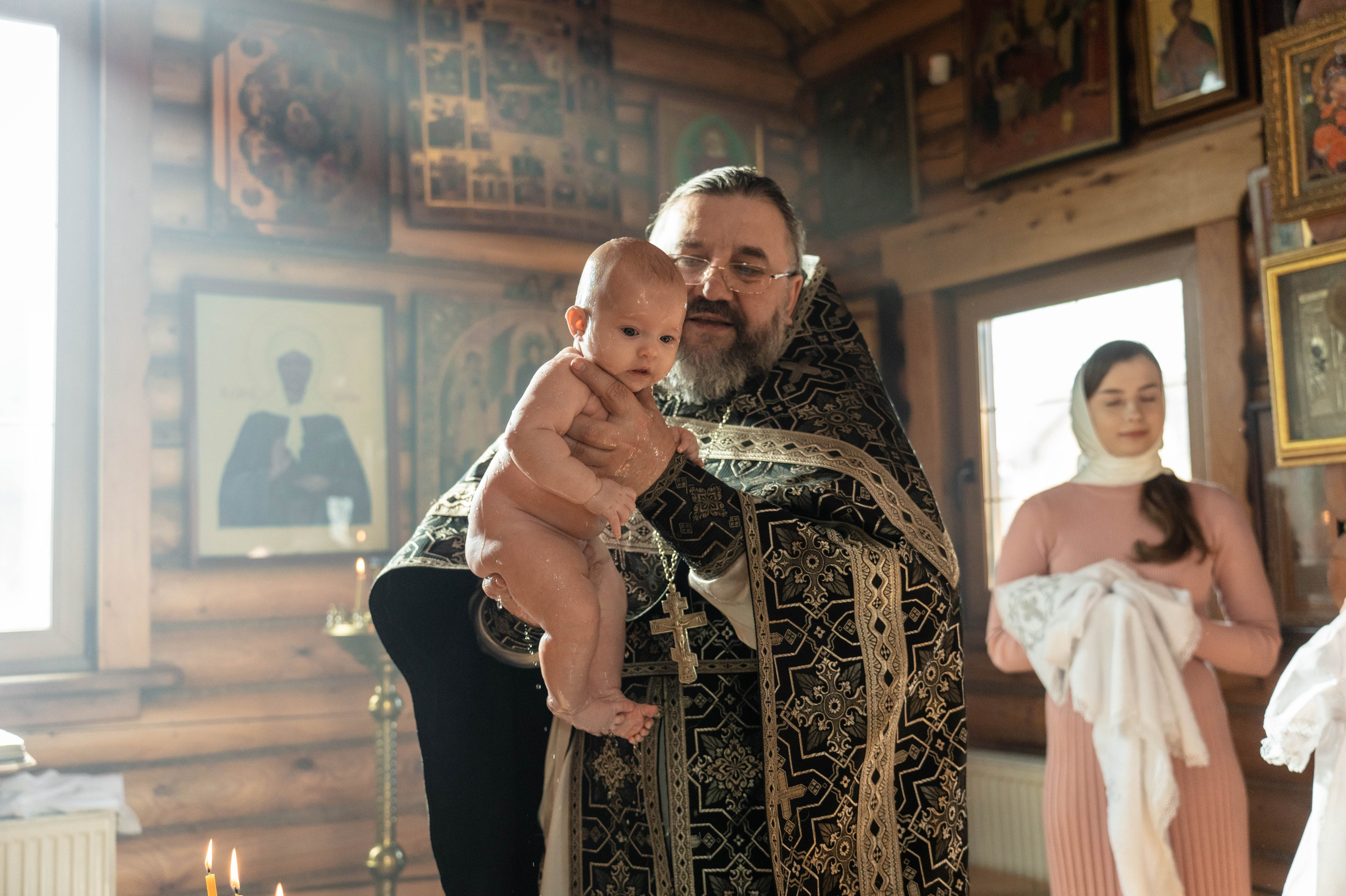 Крещение Екатерины в храме Мефодия и Кирилла. Фотограф на Крещение Тула и Венчание в Туле, детский и семейный фотограф