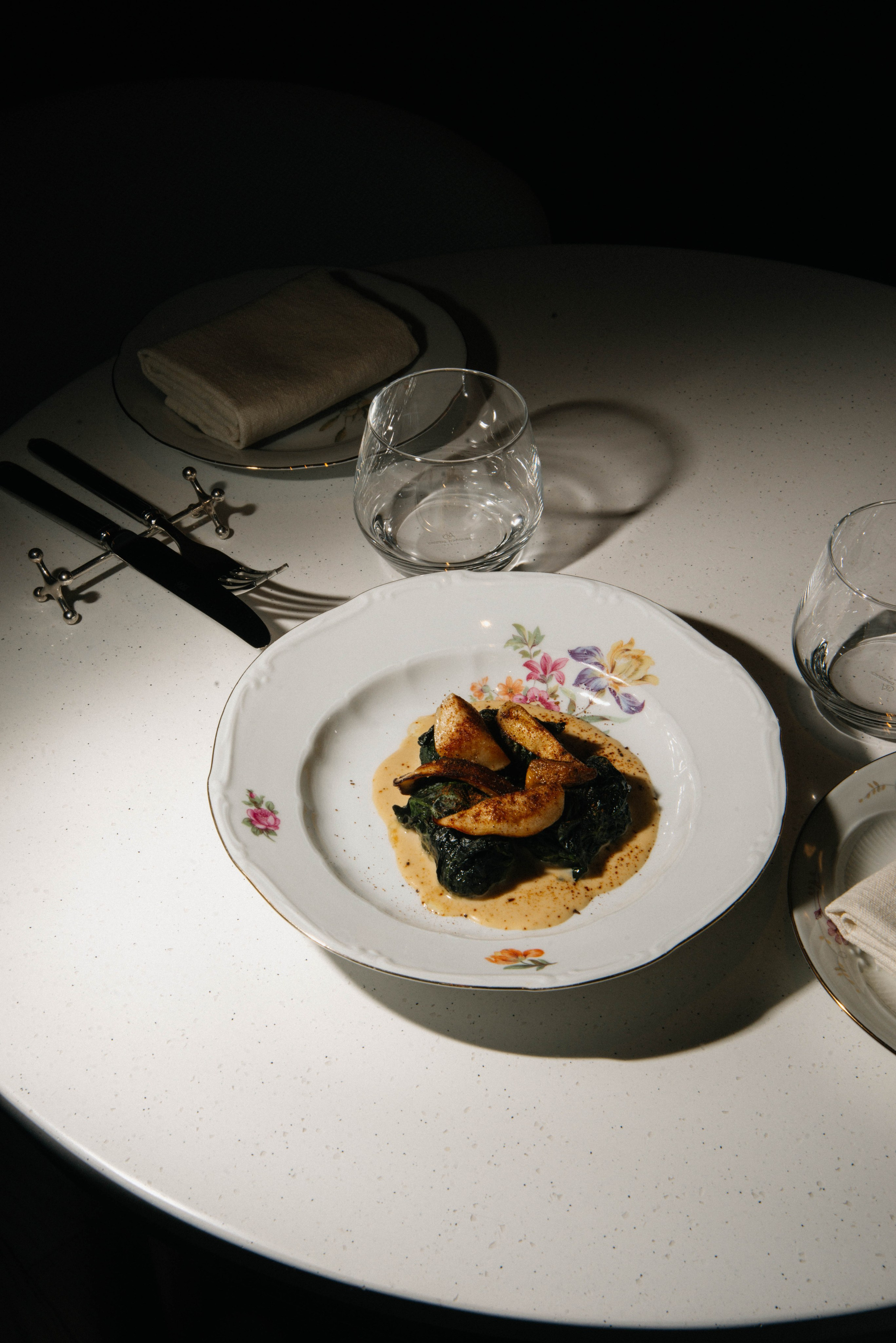 Контентная фотосессия для ресторана La Volte. Ксения Glossa. Портретный и репортажный фотограф в Самаре