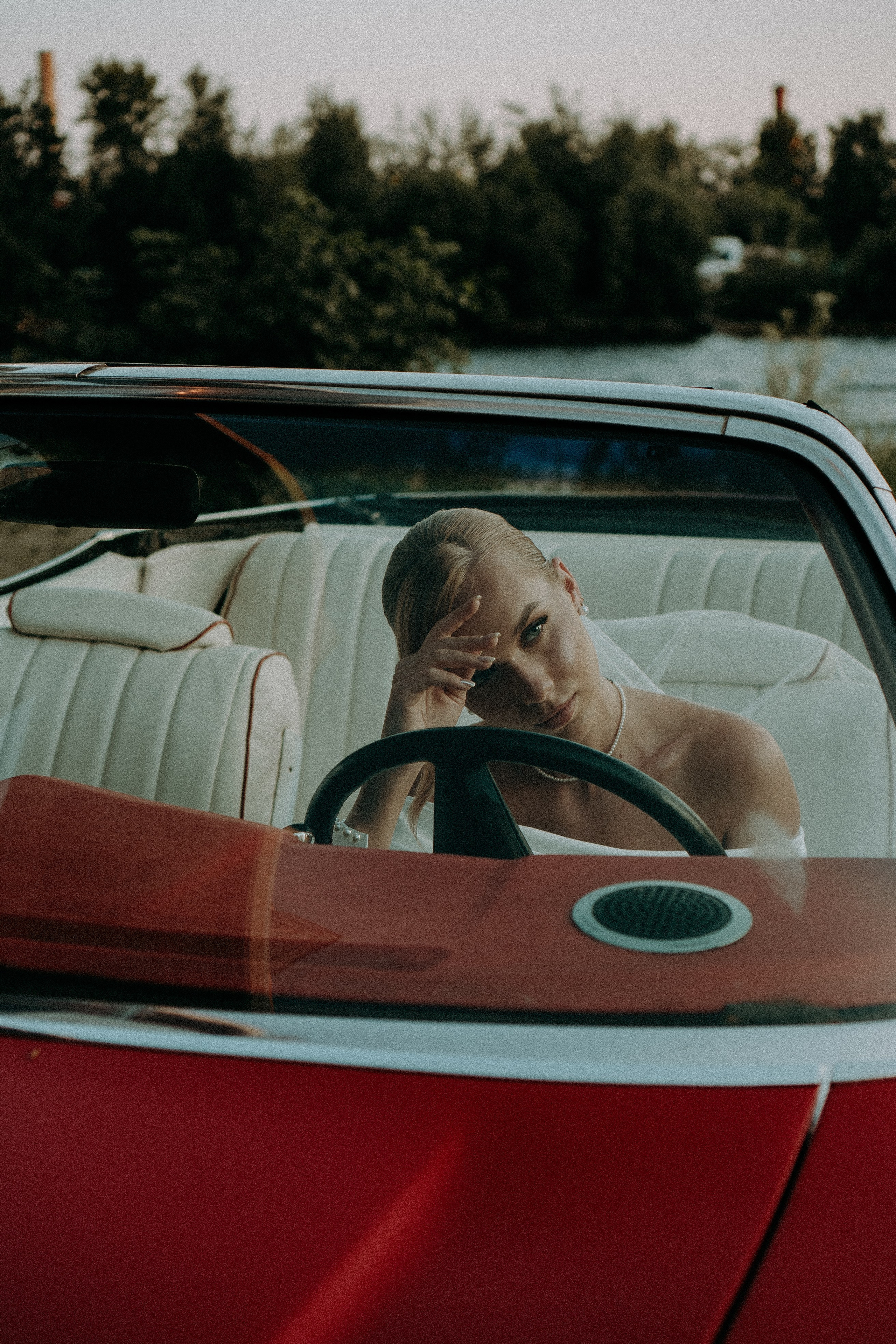 СВАДЕБНАЯ СЬЕМКА ВОЗЛЕ МСОТА БЕТАНКУРА НА КАБРИОЛЕТЕ. Профессиональный фотограф, Санкт-Петербург — Виктория Богомолова