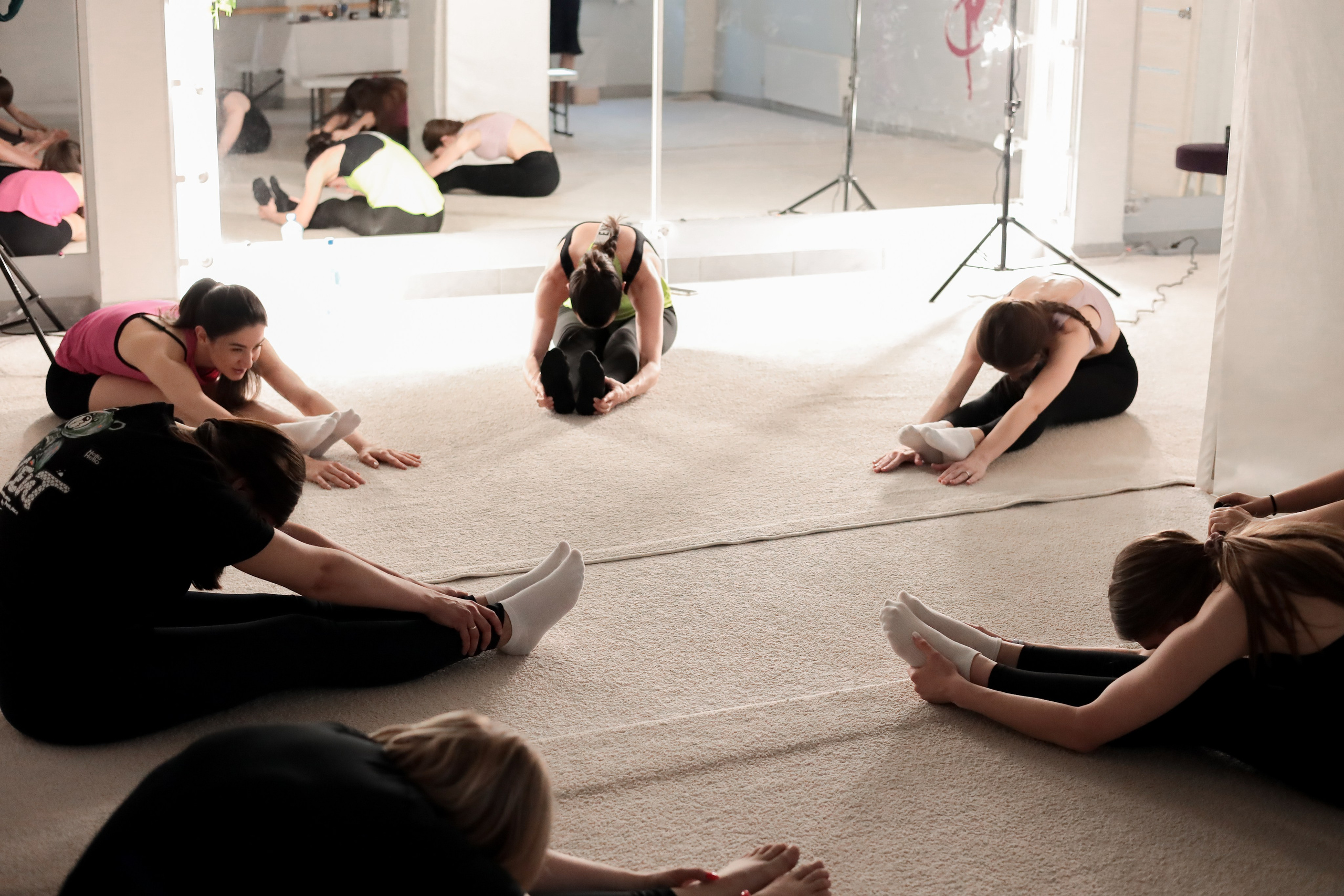 Арт-терапия + аэройога. Фотограф Надршина Лилия