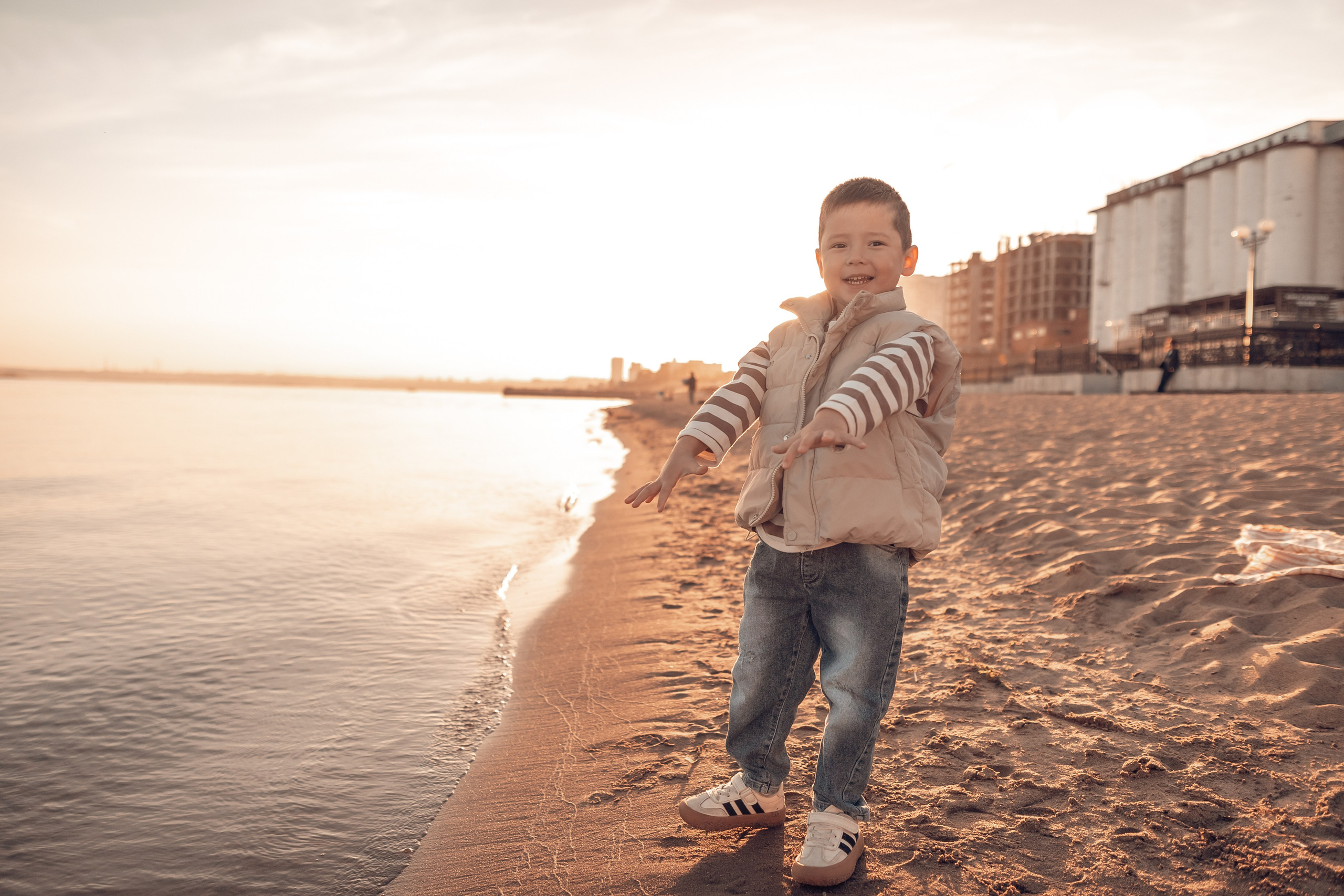 Алексей, Елена и Тимур. Пляж. Главная