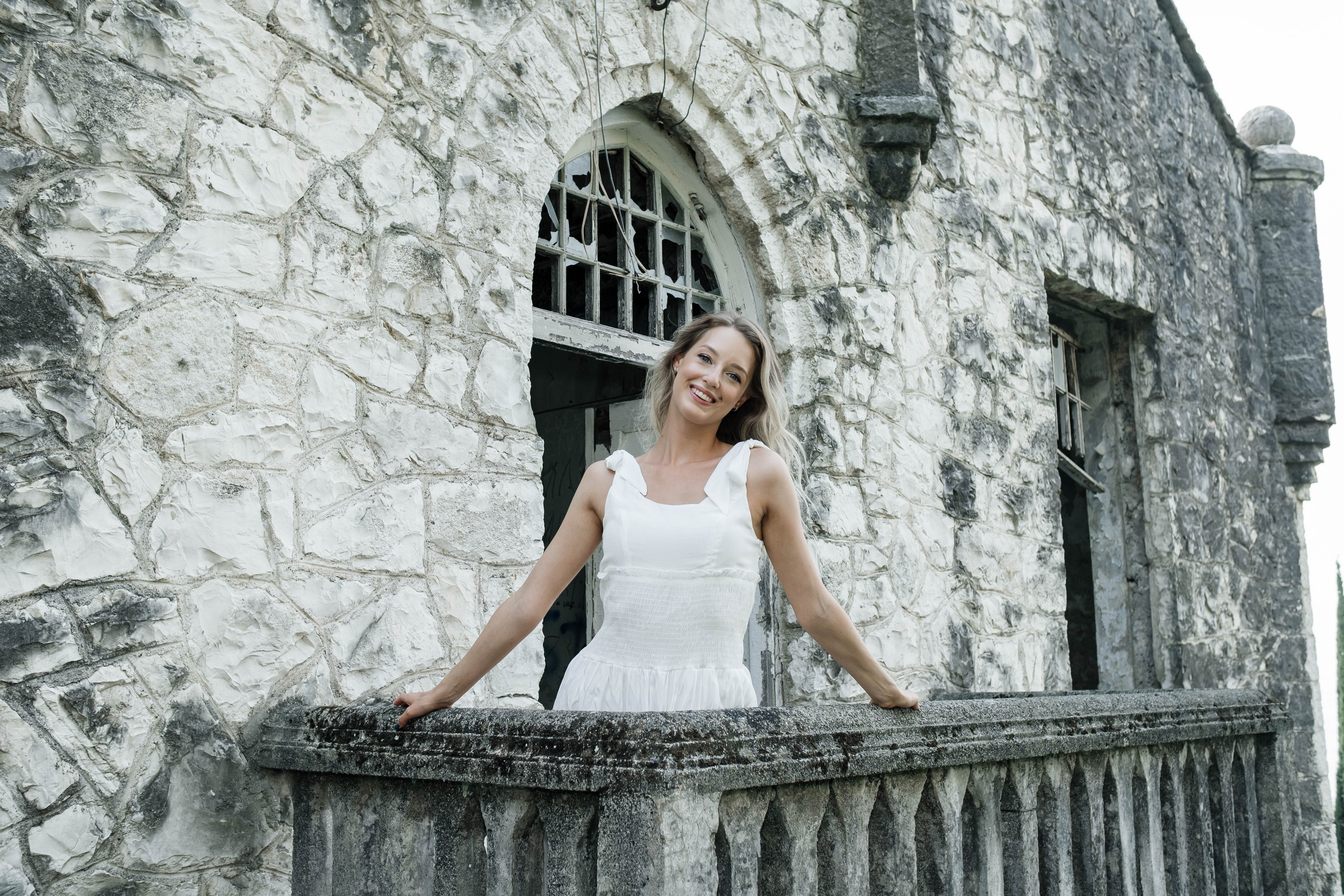 Даша в замке