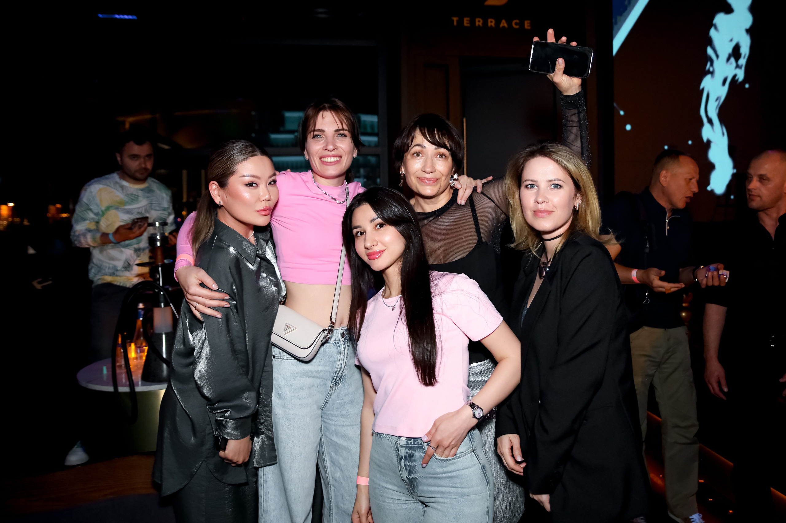 LA night & Fiji wave. 2000’s